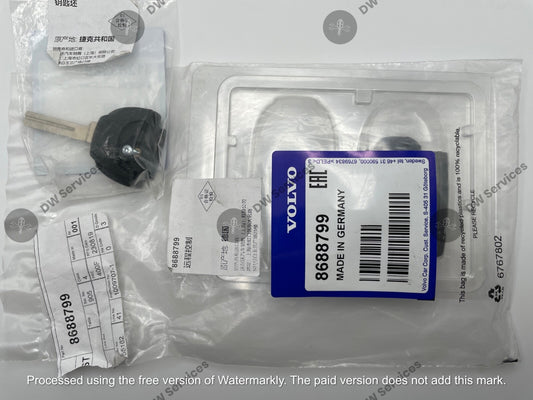 NEW! Genuine OEM VOLVO Remote flip Key FOB LQNP2T-APU S60 S80 XC90 V70 XC70 XC90