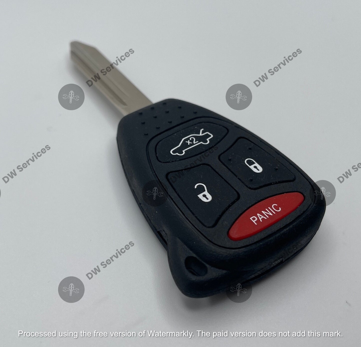NEW! Chrysler 300 / Aspen 4-button KEYLESS entry remote head key FOB KOBDT04A