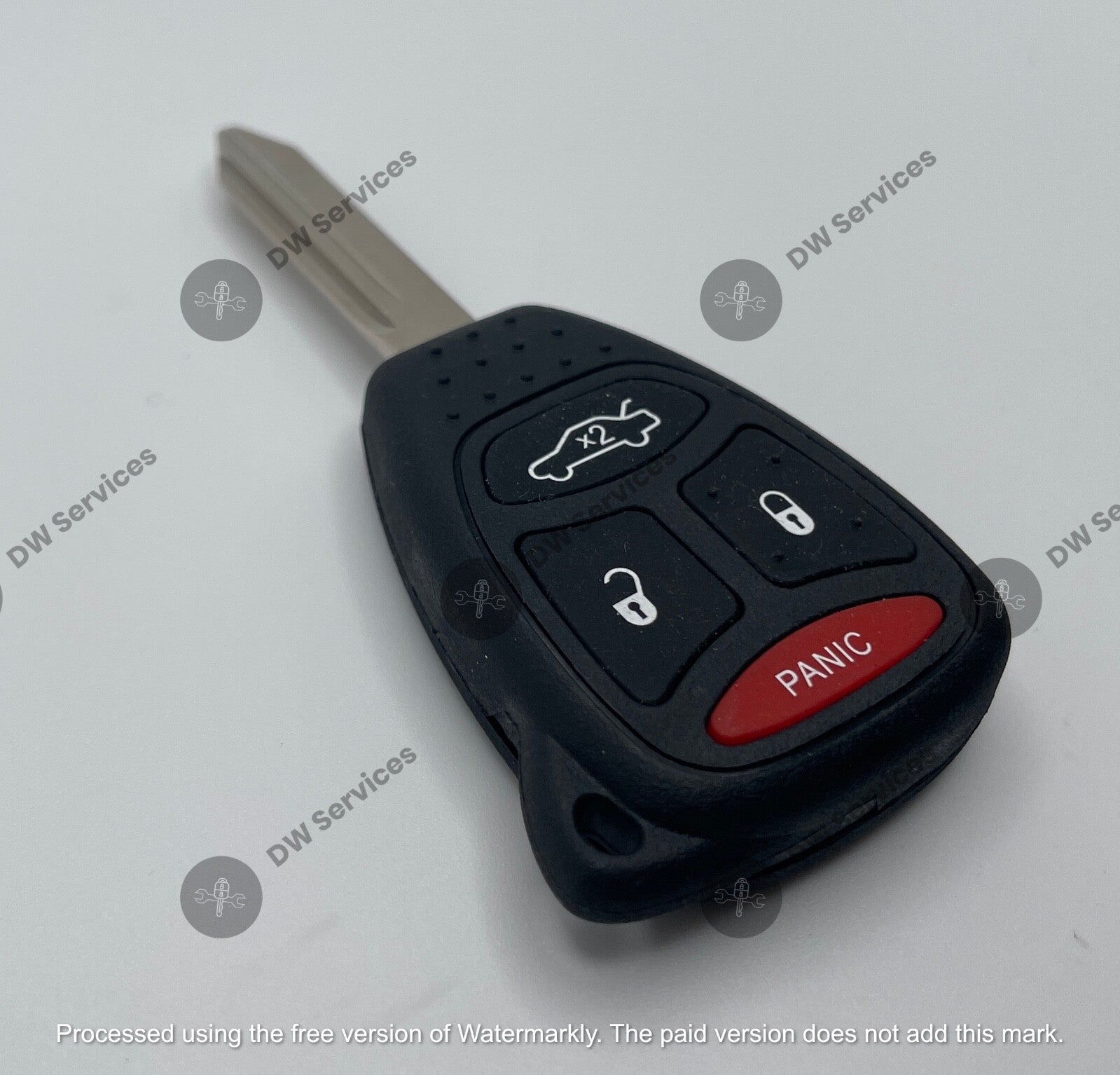 NEW! Chrysler 300 / Aspen 4-button KEYLESS entry remote head key FOB KOBDT04A