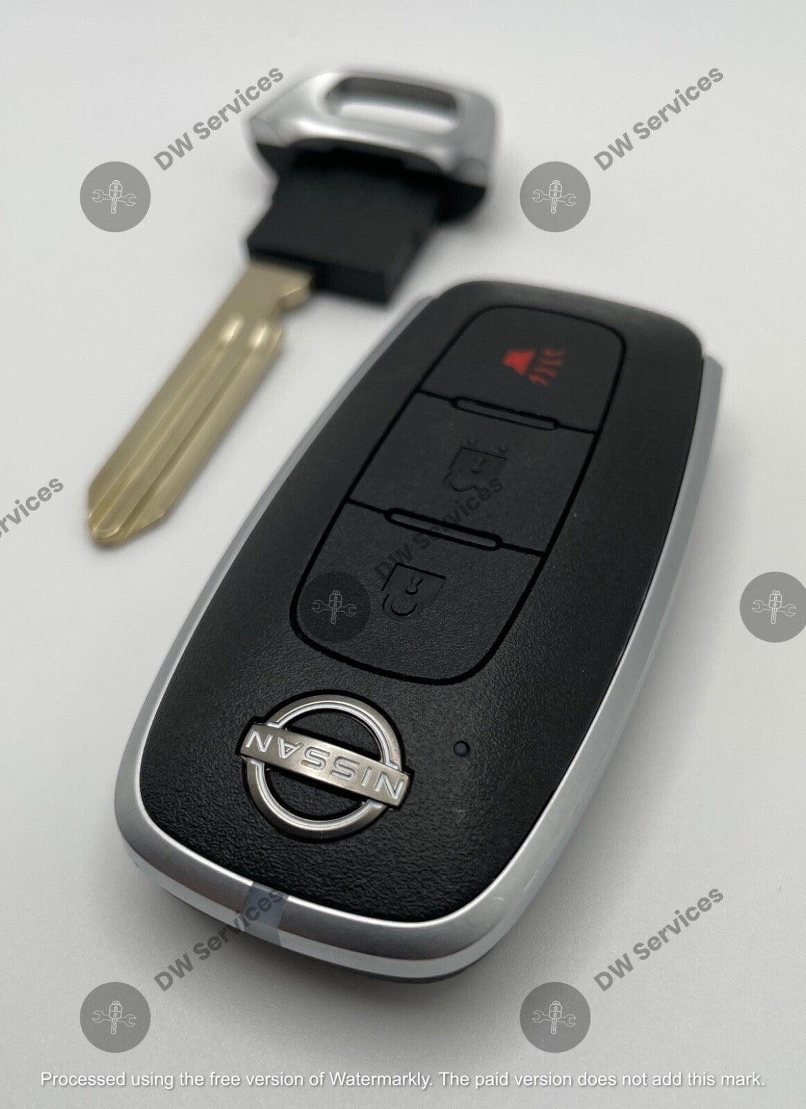 NEW OEM GENUINE Nissan Rogue/Pathfinder Proximity remote SMART key Fob KR5TXPZ1