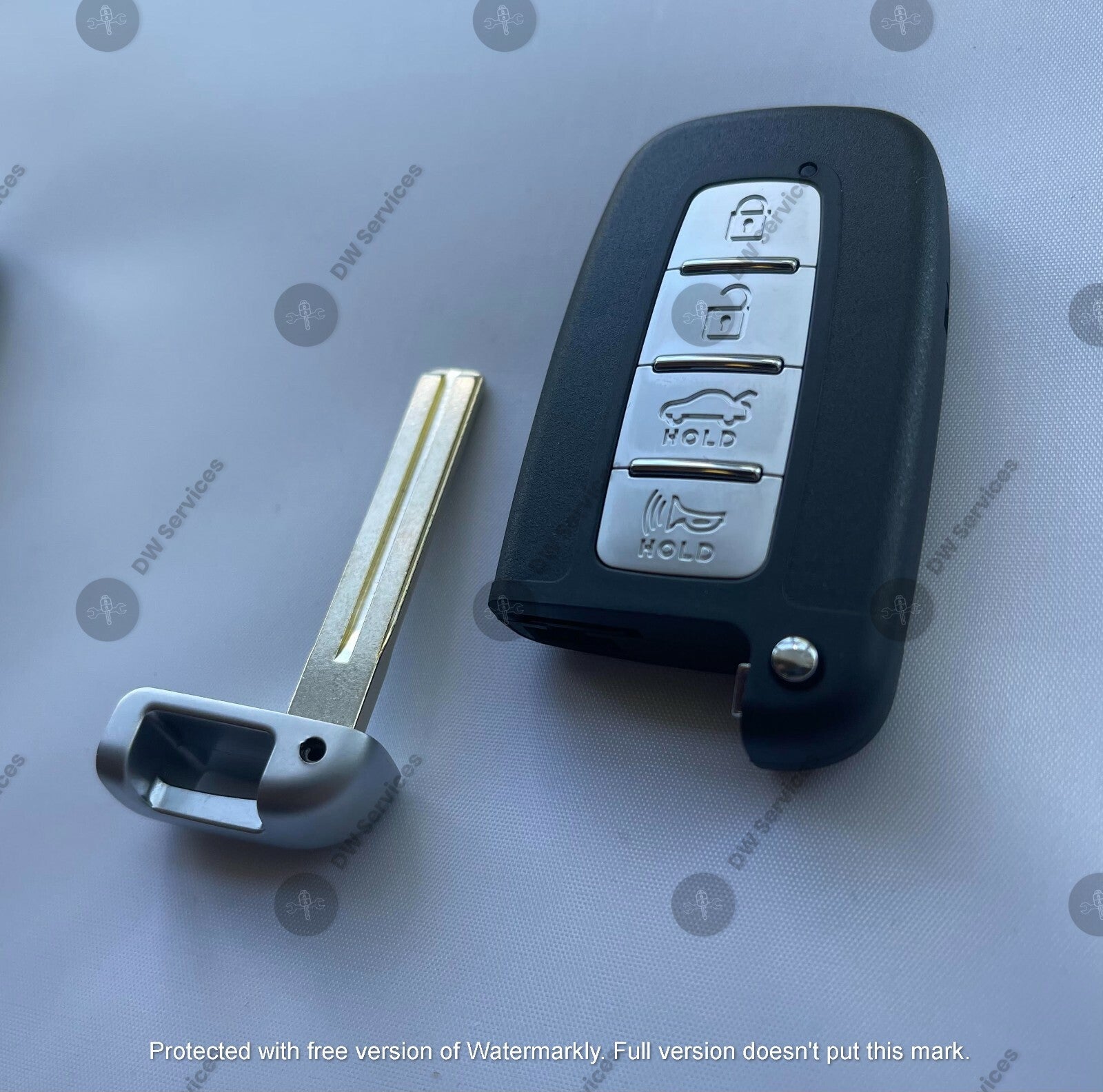 NEW! Hyundai 4 button Smart keyless PROX entry remote fob SY5HMFNA04