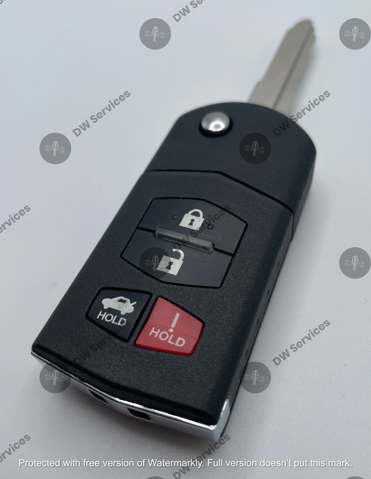 NEW! Mazda keyless entry remote flip key BGBX1T478SKE125-01 MX-5 Miata 3 Speed 6