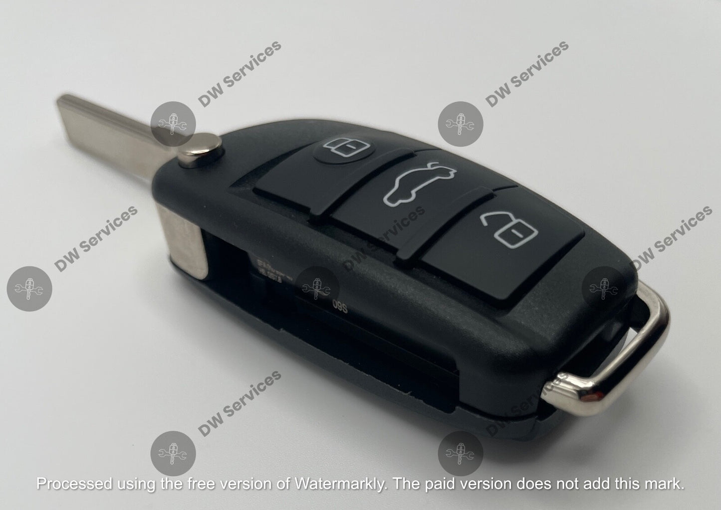 NEW! Audi keyless entry remote flip key fob IYZ 3314 / 4F0837220 N AG / 8E Chip