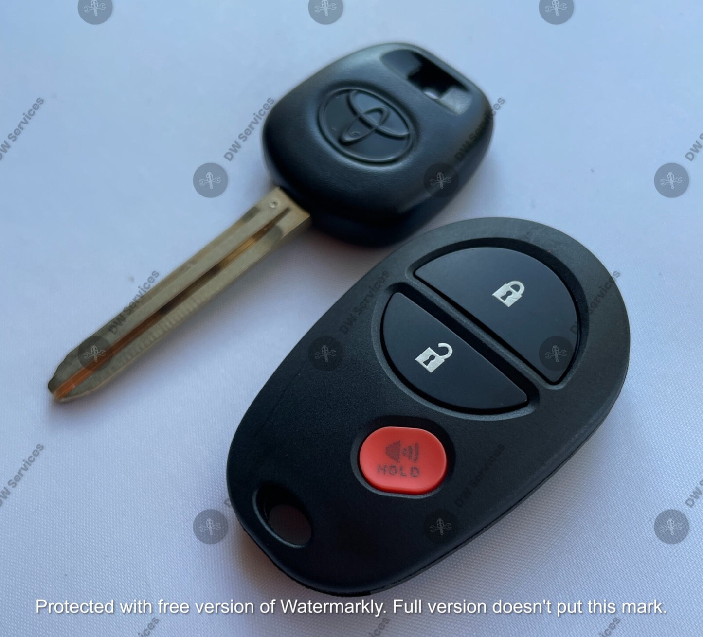 NEW! Toyota keyless entry remote FOB GQ43VT20T & Transponder KEY 4D67 DOT