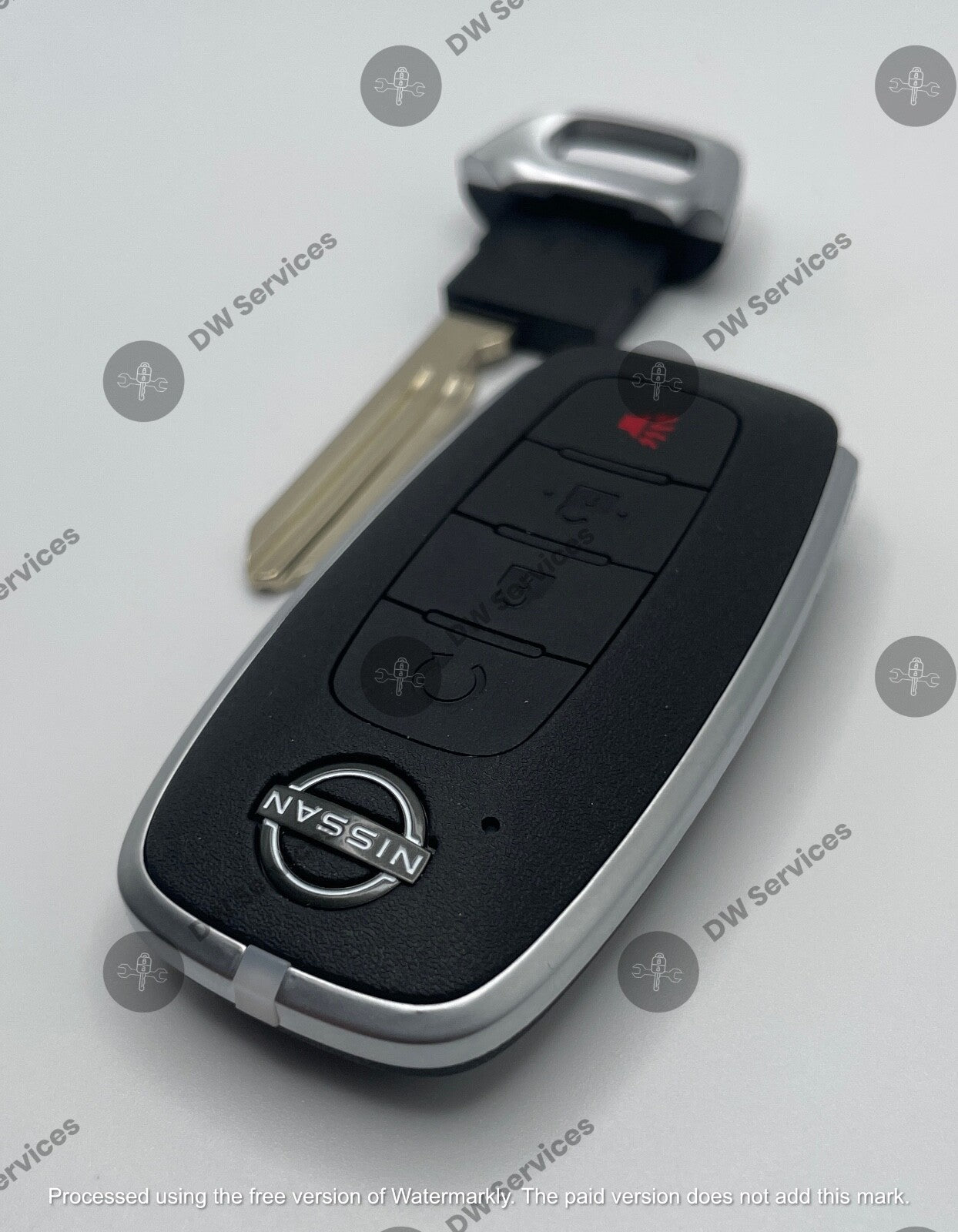NEW! Nissan Kicks / Rogue / Pathfinder Proximity remote SMART key Fob KR5TXPZ3