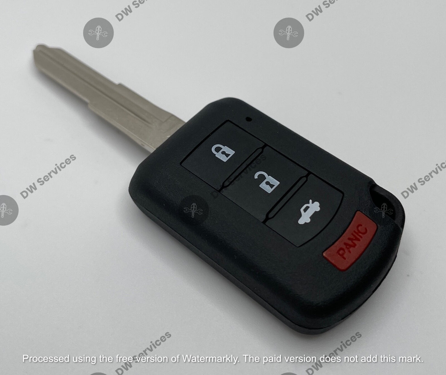 NEW! Mitsubishi LANCER 2015- 2017 3-button remote head key Fob OUCJ166N 6370B945