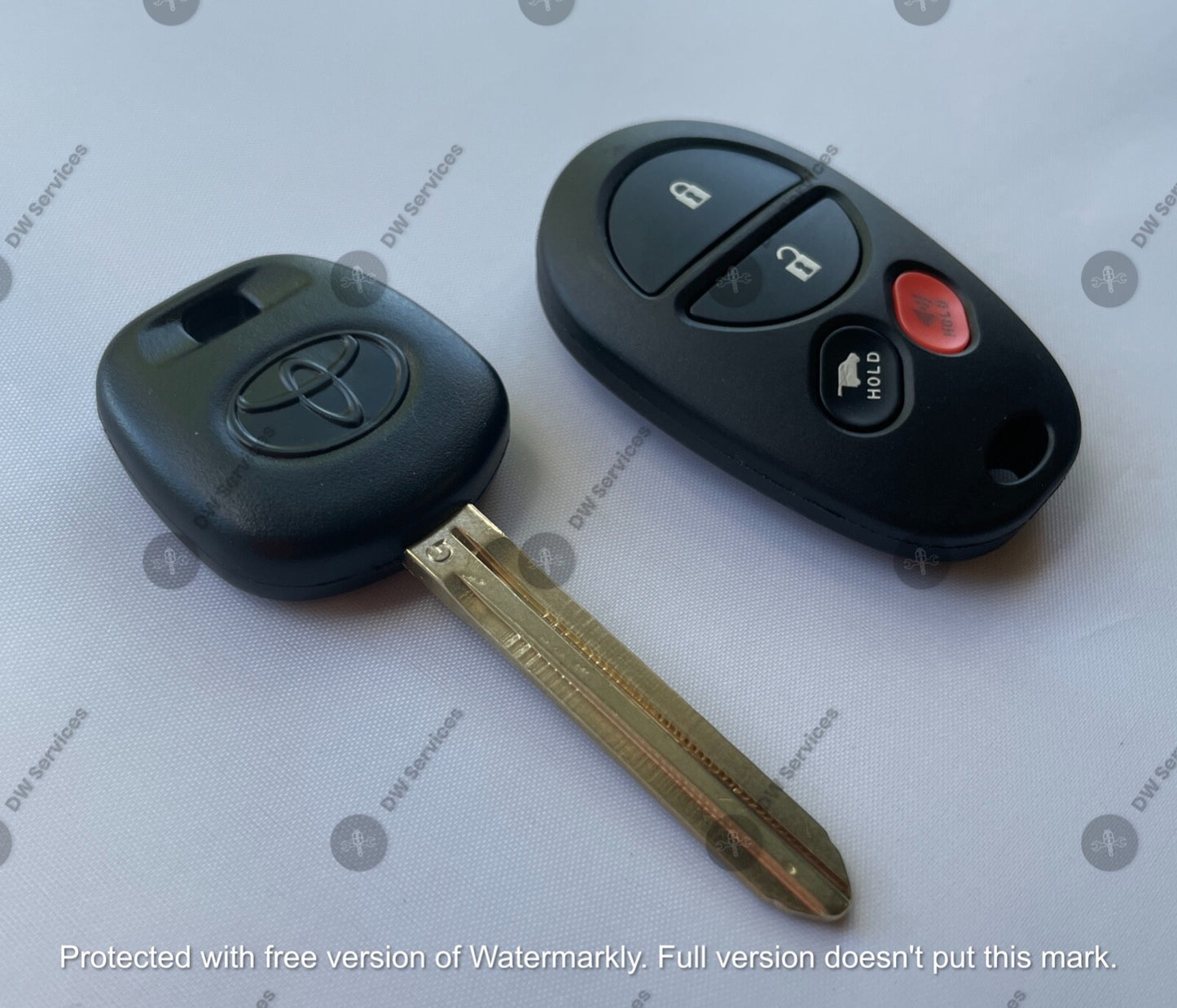 NEW! Toyota SEGUOIA keyless entry remote FOB GQ43VT20T & Transponder KEY 'G'Chip
