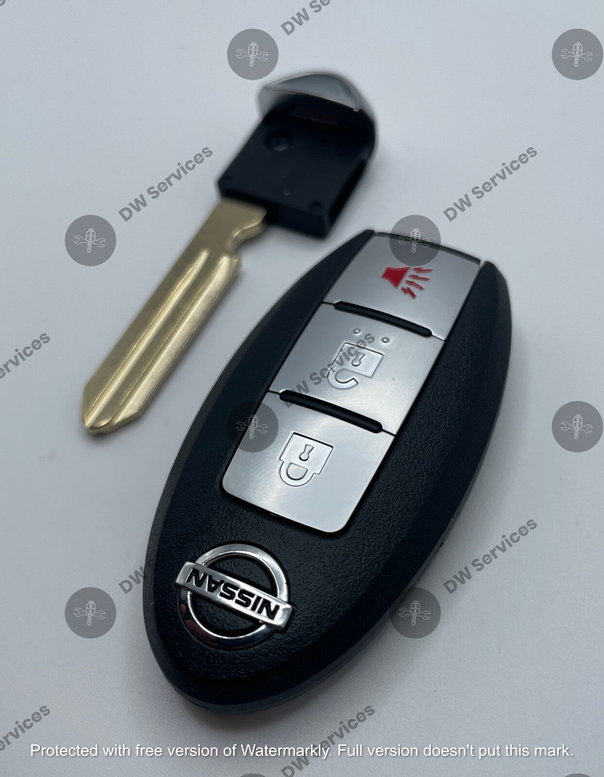 NEW! Nissan 3-button Proximity remote SMART key CWTWBU729 TWIST IGNITION