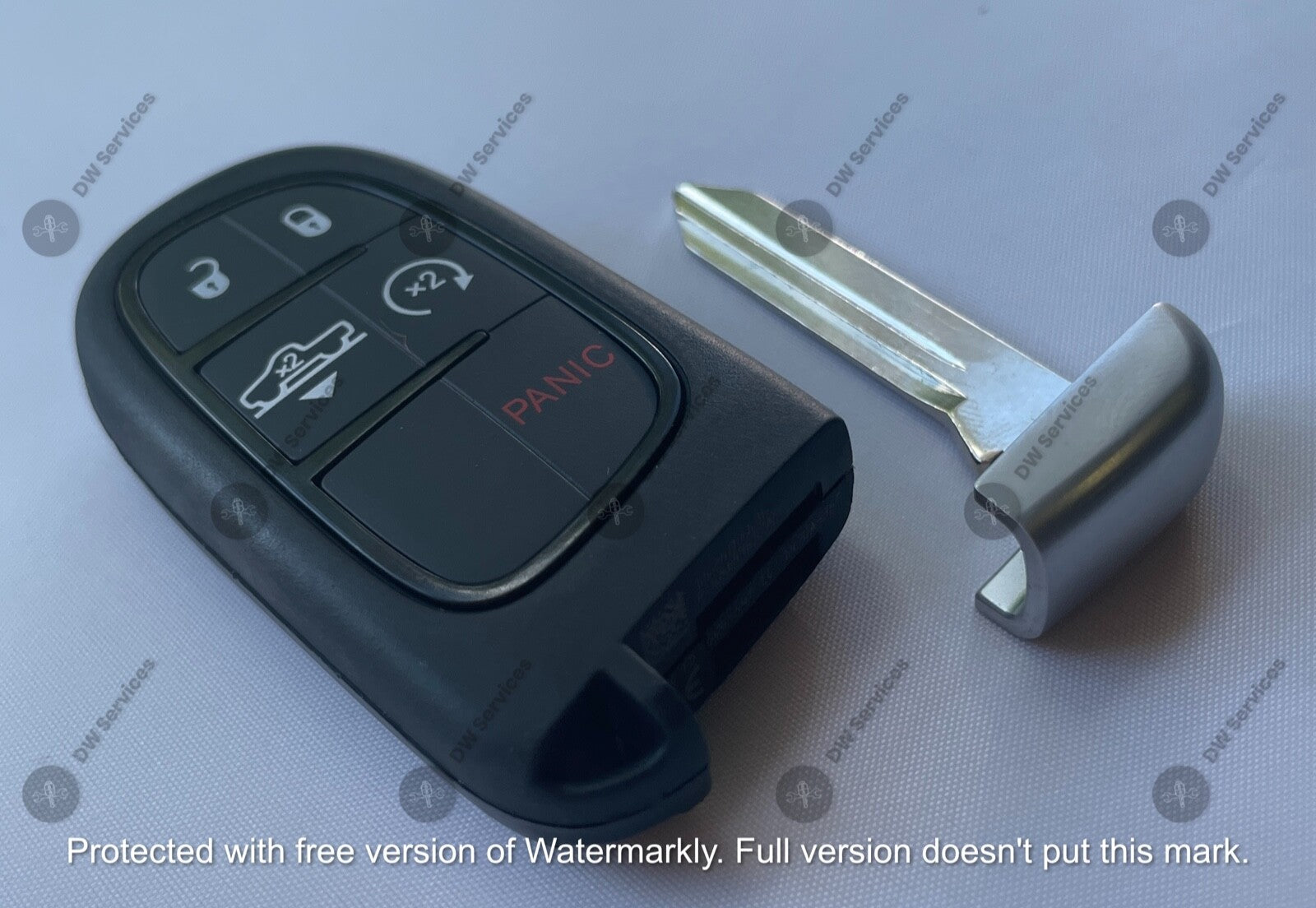 NEW GENUINE Dodge RAM SMART key PROXIMITY remote fob GQ4-54T 68159657 2013-2018