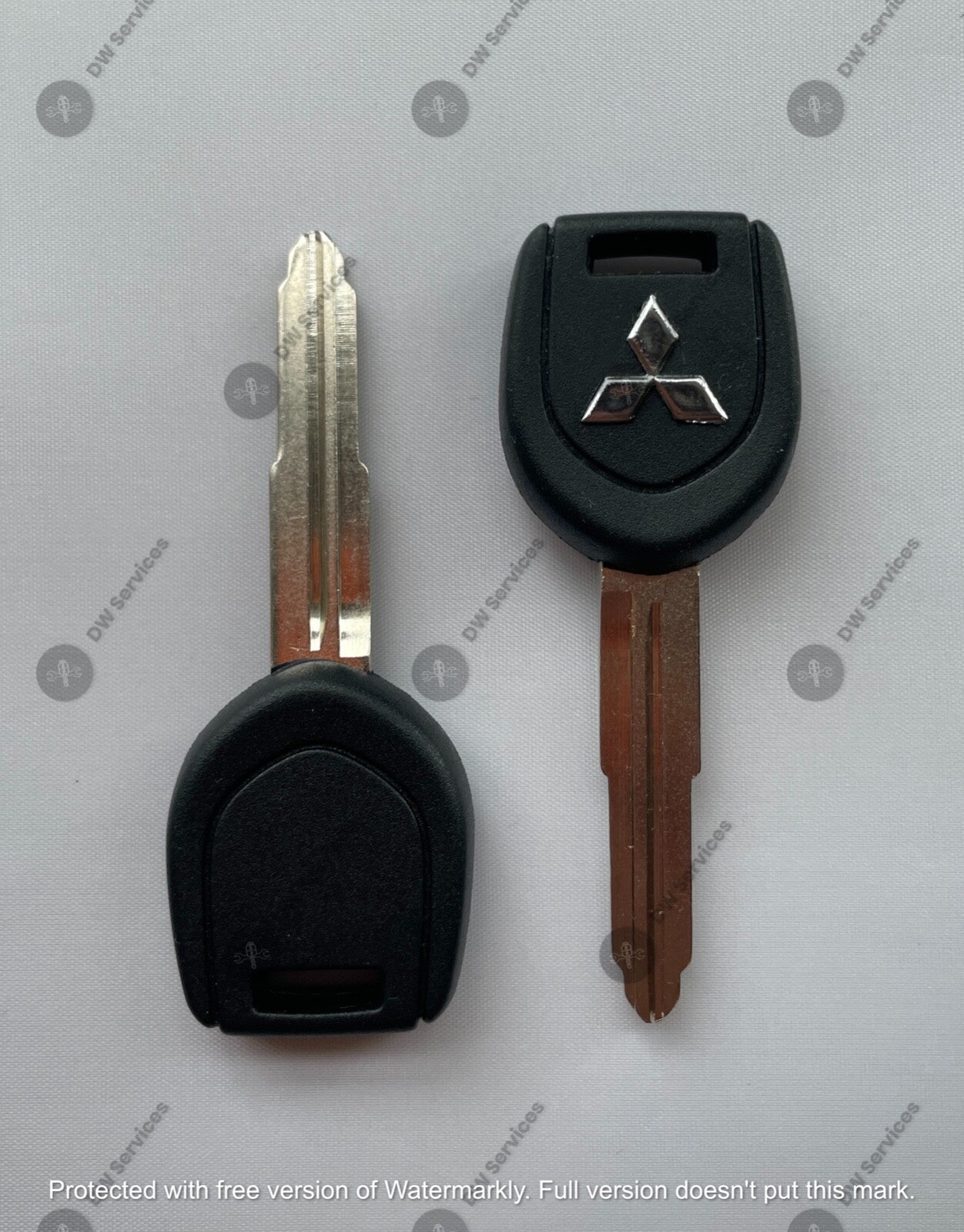 2x NEW! OEM Mitsubishi Transponder Chip 46 Ignition Car Key Replacement MIT17