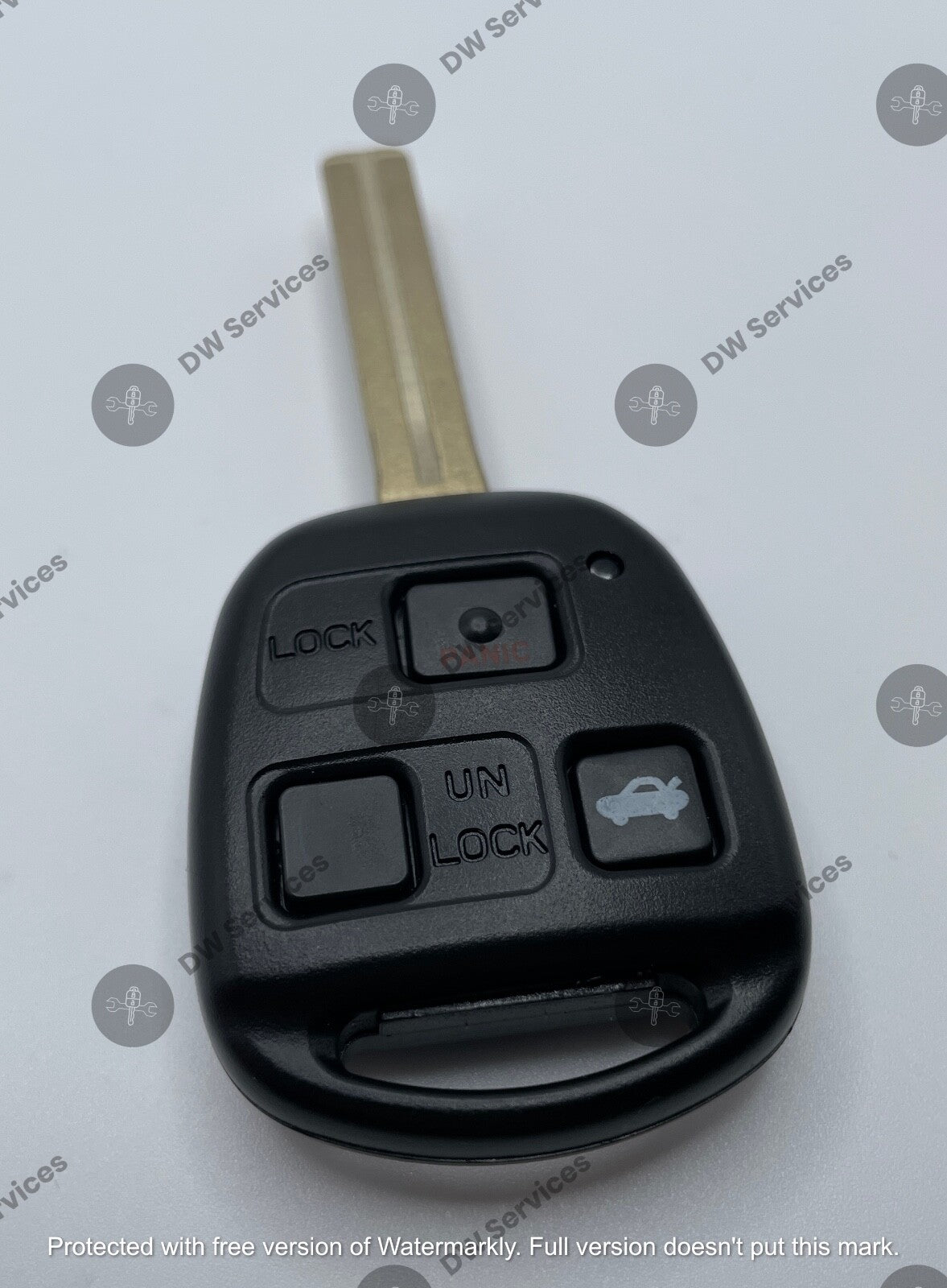 NEW! Lexus 3-button remote head key fob HYQ1512V - 4C ES/GS/IS 300  GS/LS 400