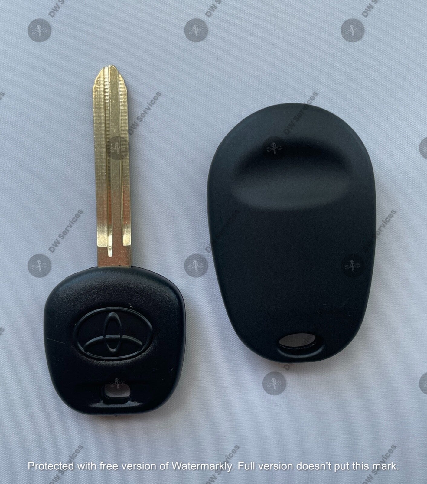 NEW! Toyota SIENNA keyless remote FOB GQ43VT20T & Transponder KEY 'H' Chip HATCH