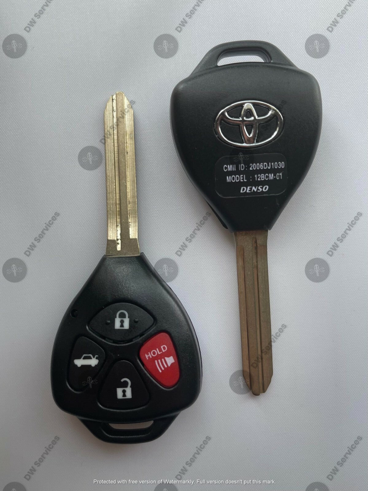NEW! Toyota 4 button remote head key fob HYQ12BBY 4D67 DOT - Camry Corolla