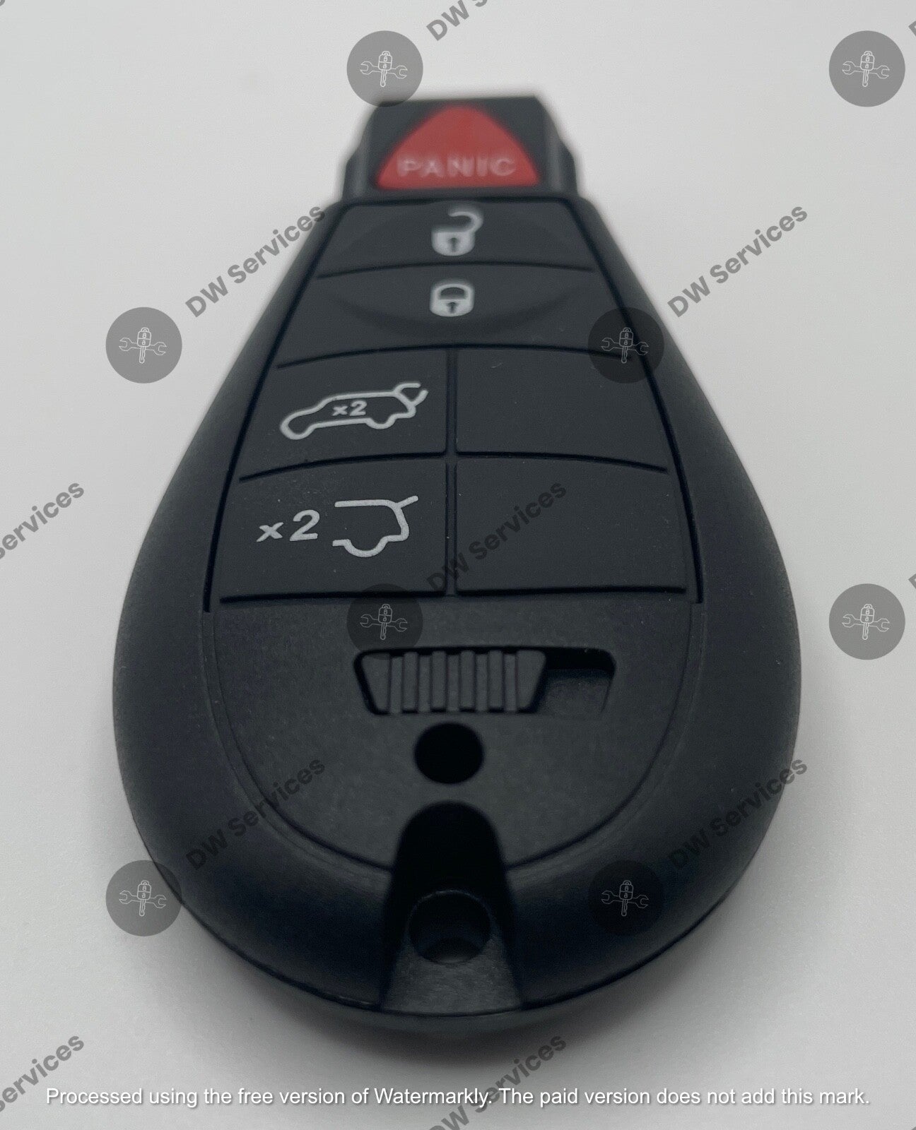 NEW! Jeep Grand Cherokee / Commander  remote key fob FOBIK IYZ-C01C / 68066849AA