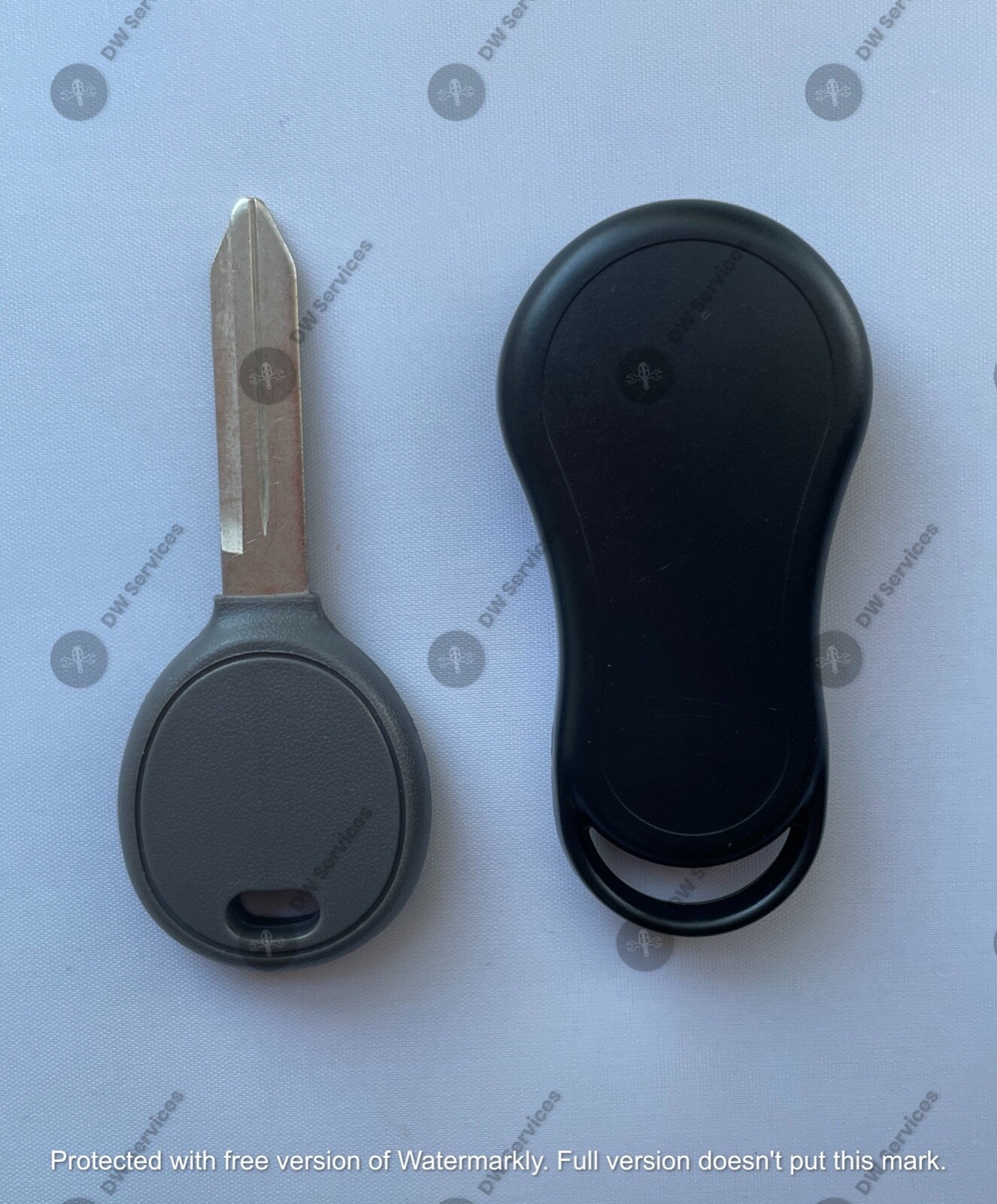 NEW! Dodge keyless entry remote FOB GQ43VT17T & Transponder KEY 4D64 Chip Plymou