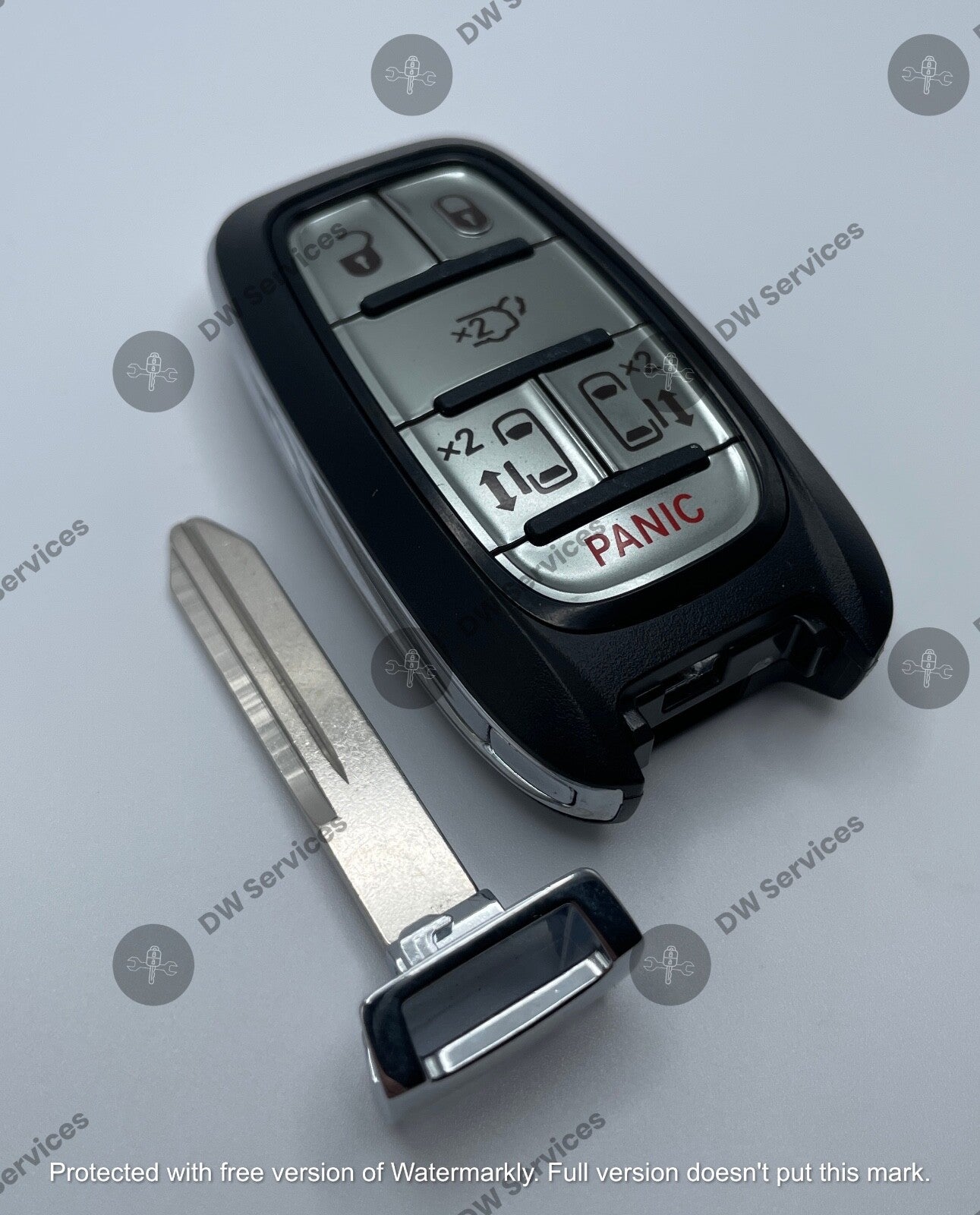 NEW! GENUINE OEM Chrysler Pacifica / Voyager  SMART key PROX remote M3N-97395900