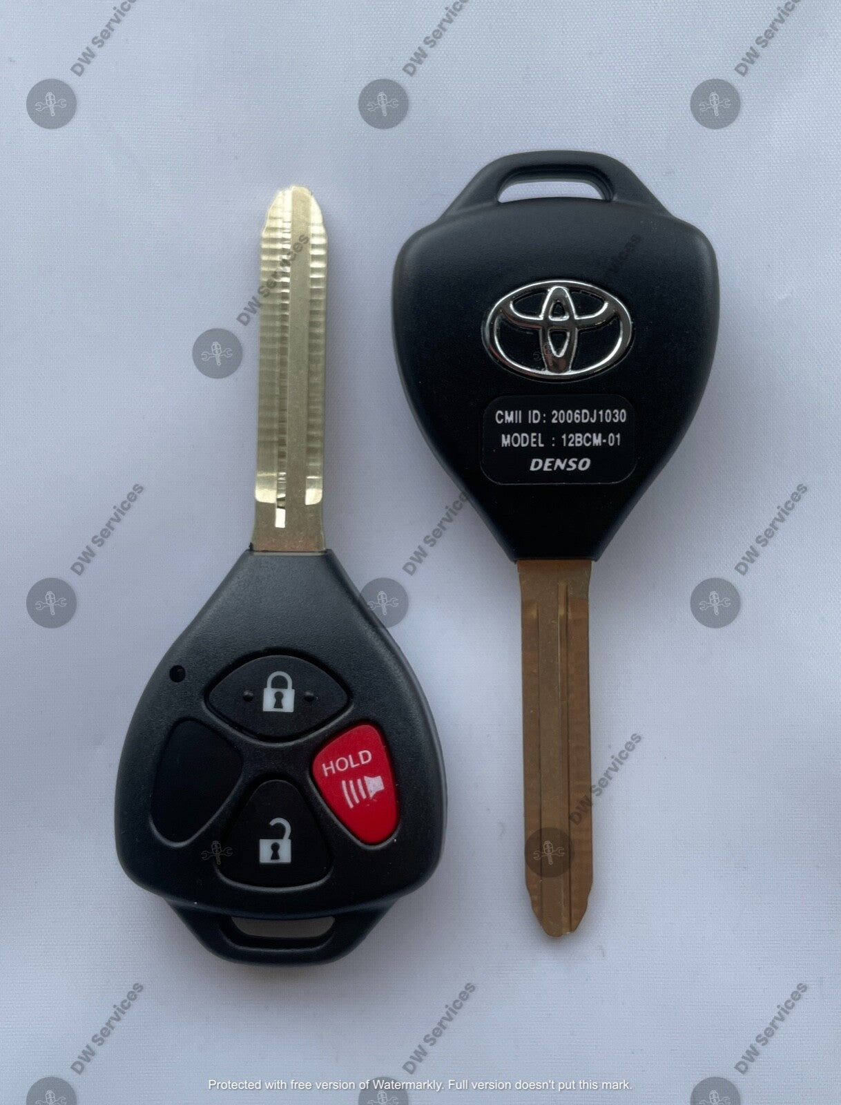 NEW! Toyota 3 button remote head key fob GQ4-29T - G CHIP Matrix Venza