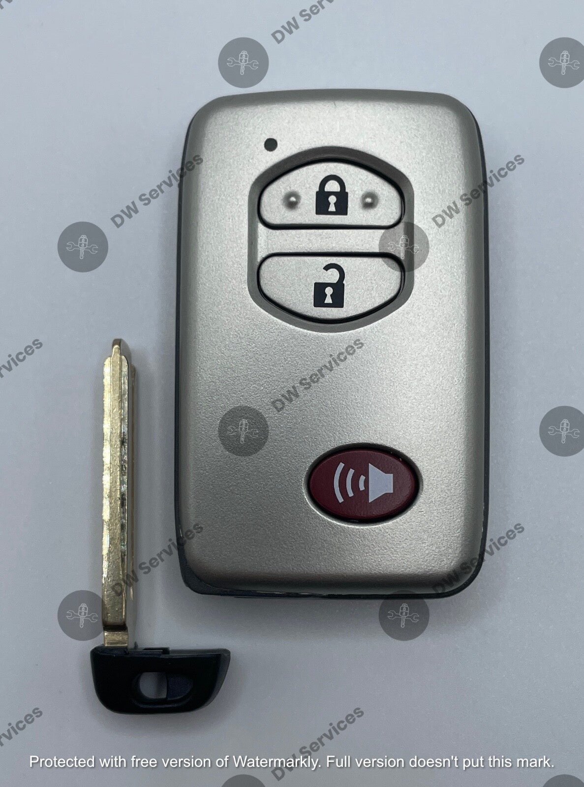 NEW! Toyota LandCruiser / RAV4  PROXIMITY remote SMART key FOB HYQ14AEM # 6601