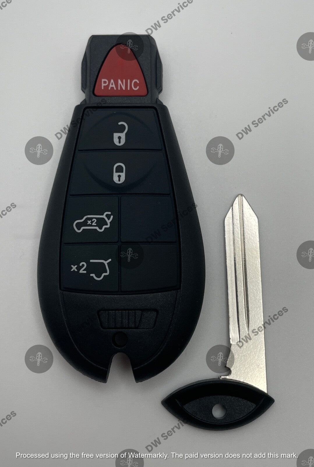 NEW! Jeep Grand Cherokee / Commander  remote key fob FOBIK IYZ-C01C / 68066849AA