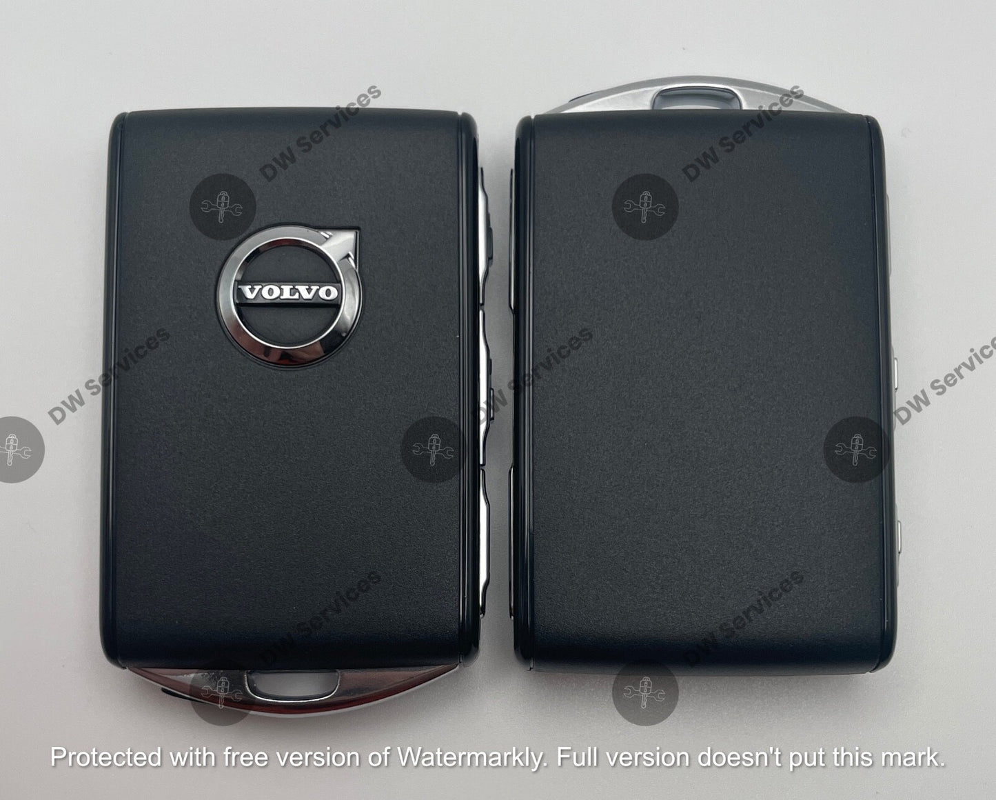 2x NEW! Genuine VOLVO Smart Proximity Key FOB YGOHUF8423  S90 V90 XC90 XC60 XC40