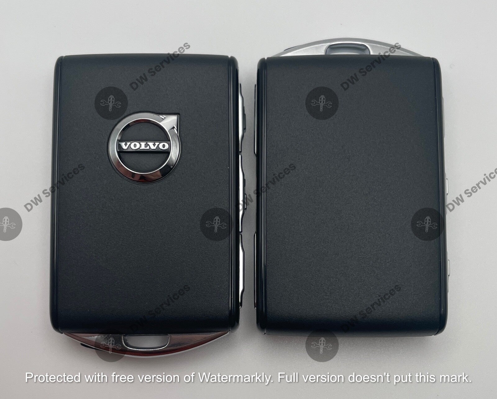 2x NEW! Genuine VOLVO Smart Proximity Key FOB YGOHUF8423  S90 V90 XC90 XC60 XC40
