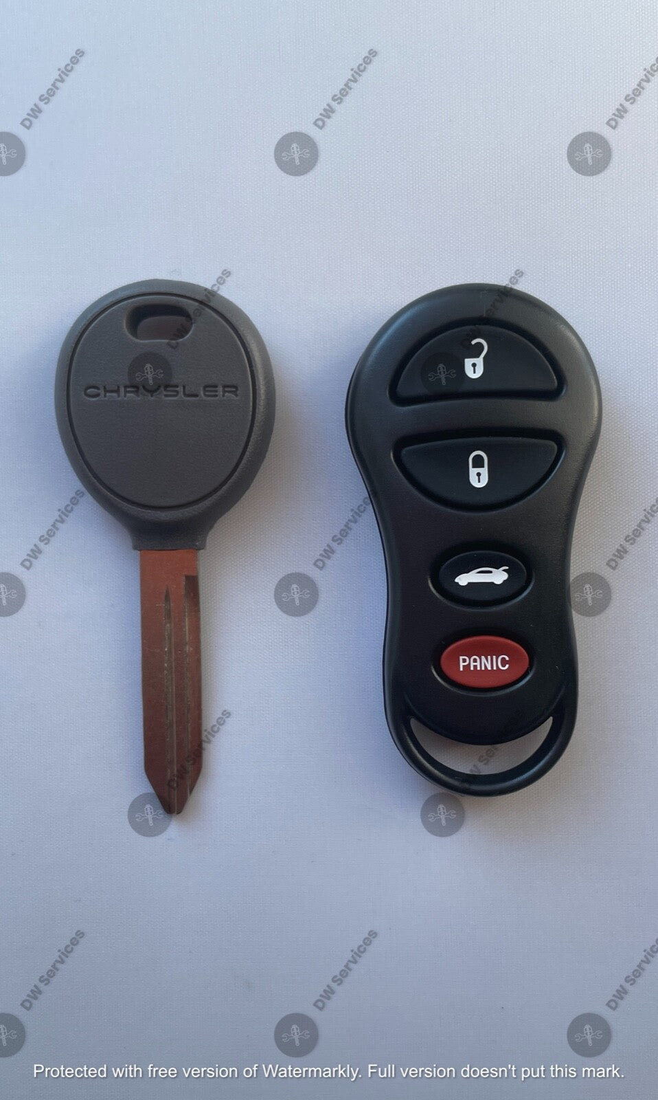 NEW! Chrysler keyless entry remote FOB GQ43VT17T & Transponder KEY 4D64 Chip L/T