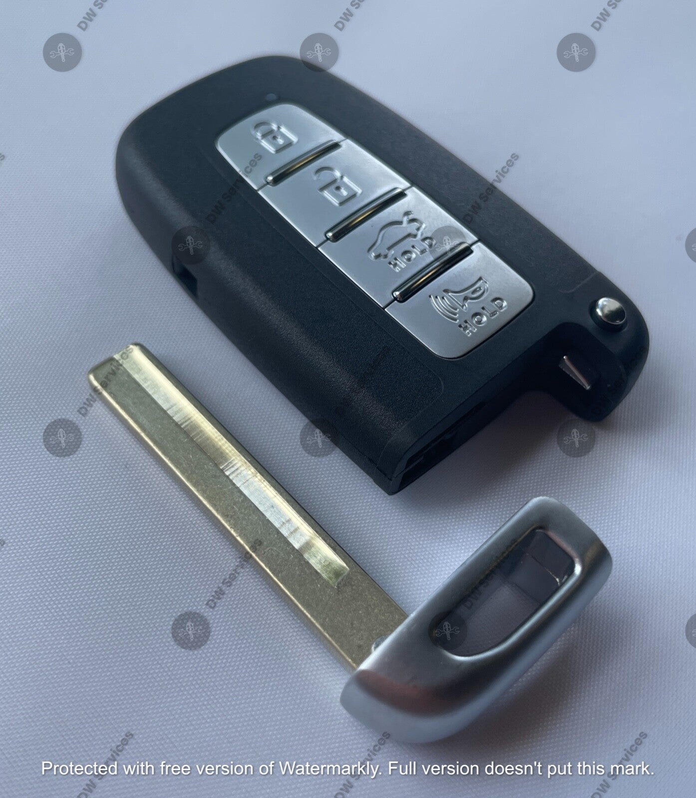 NEW! Hyundai 4button Smart keyless PROX remote fob SY5HMFNA04 ElantraGT Veloster