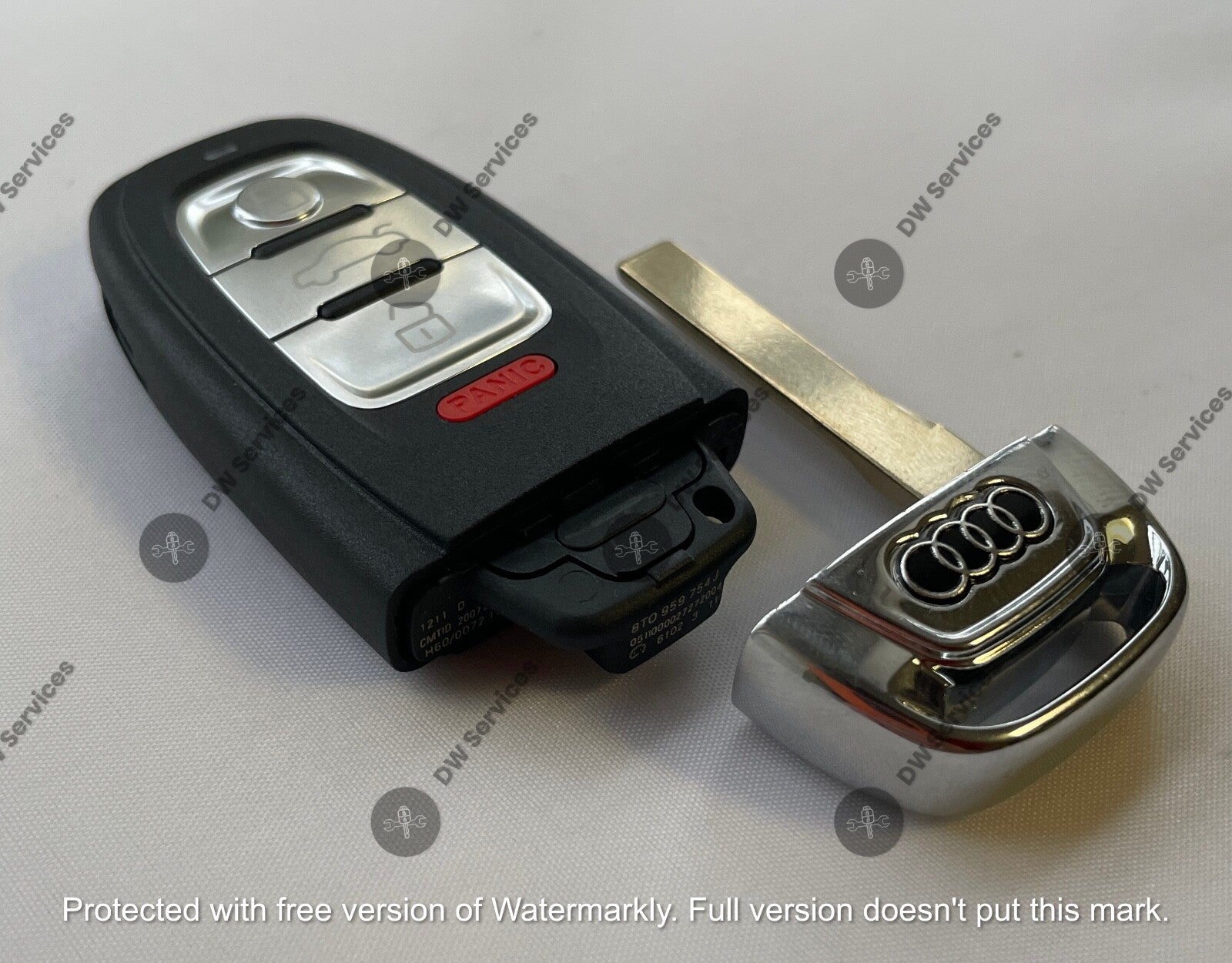 NEW! Audi  4-button remote PROXIMITY key fob WITH Comfort ACCESS IYZFBSB802