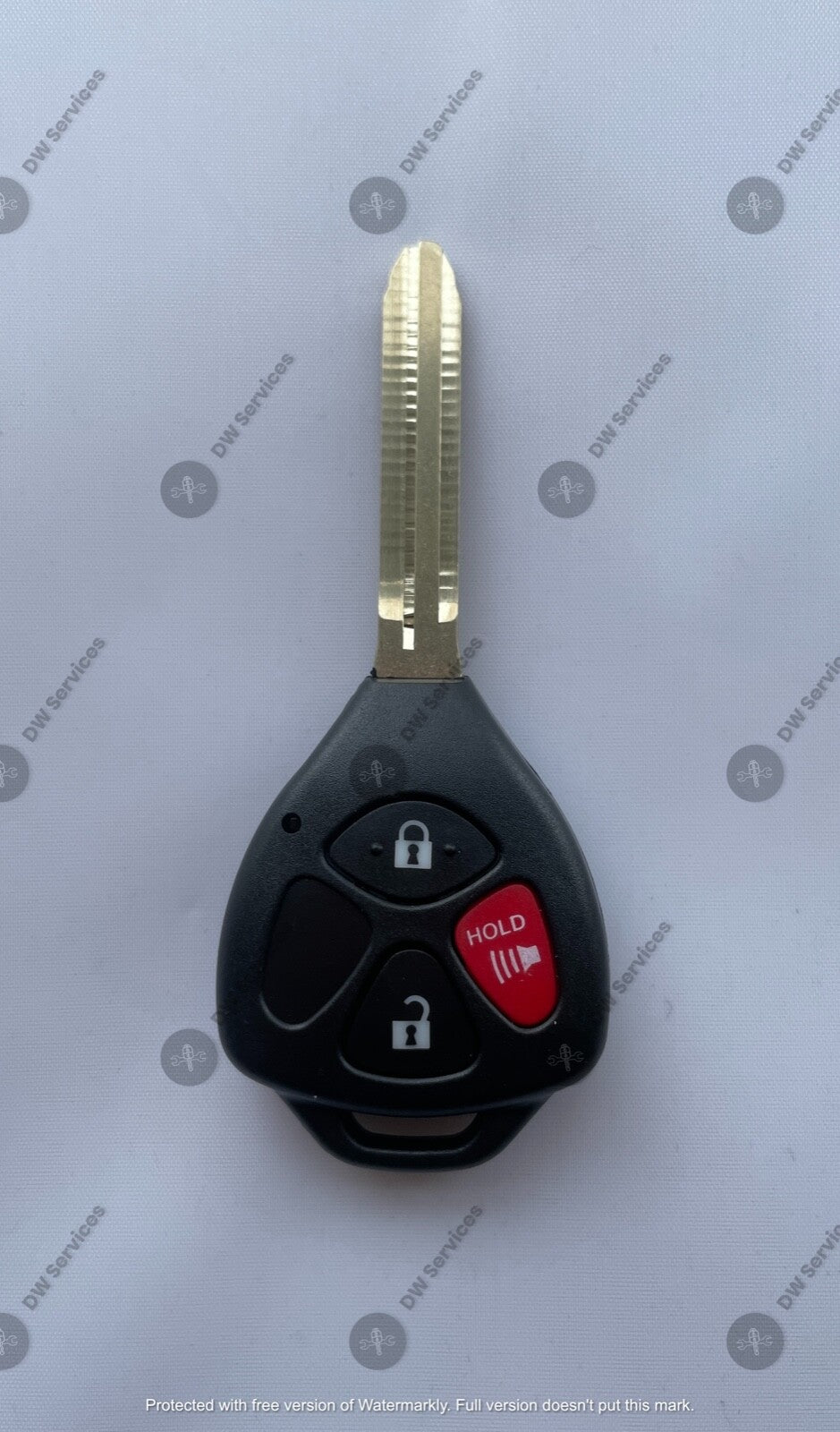 NEW! Toyota 3 button remote head key fob GQ4-29T - G CHIP Matrix Venza