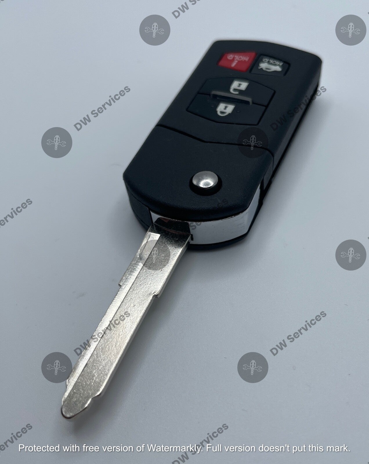 NEW! Mazda keyless entry remote flip key BGBX1T478SKE125-01 MX-5 Miata 3 Speed 6