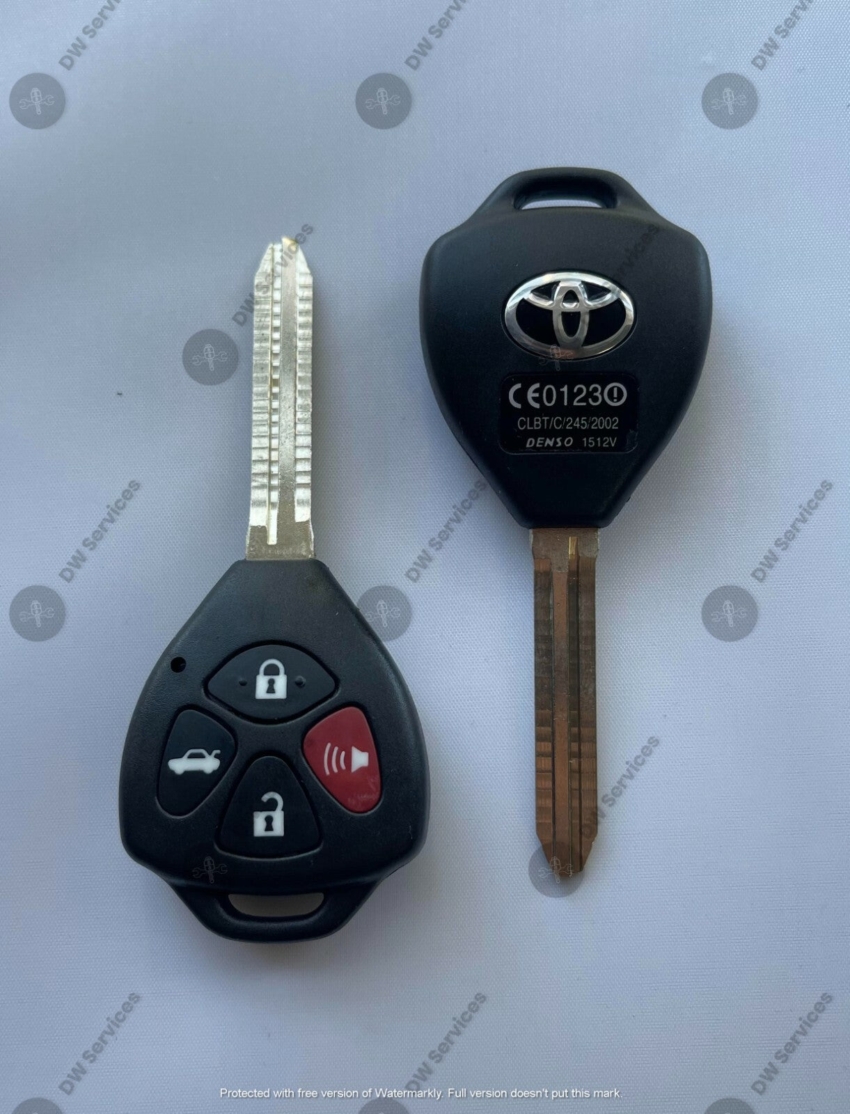 NEW! Toyota 4 button remote head key fob GQ4-29T - G CHIP Corolla Venza