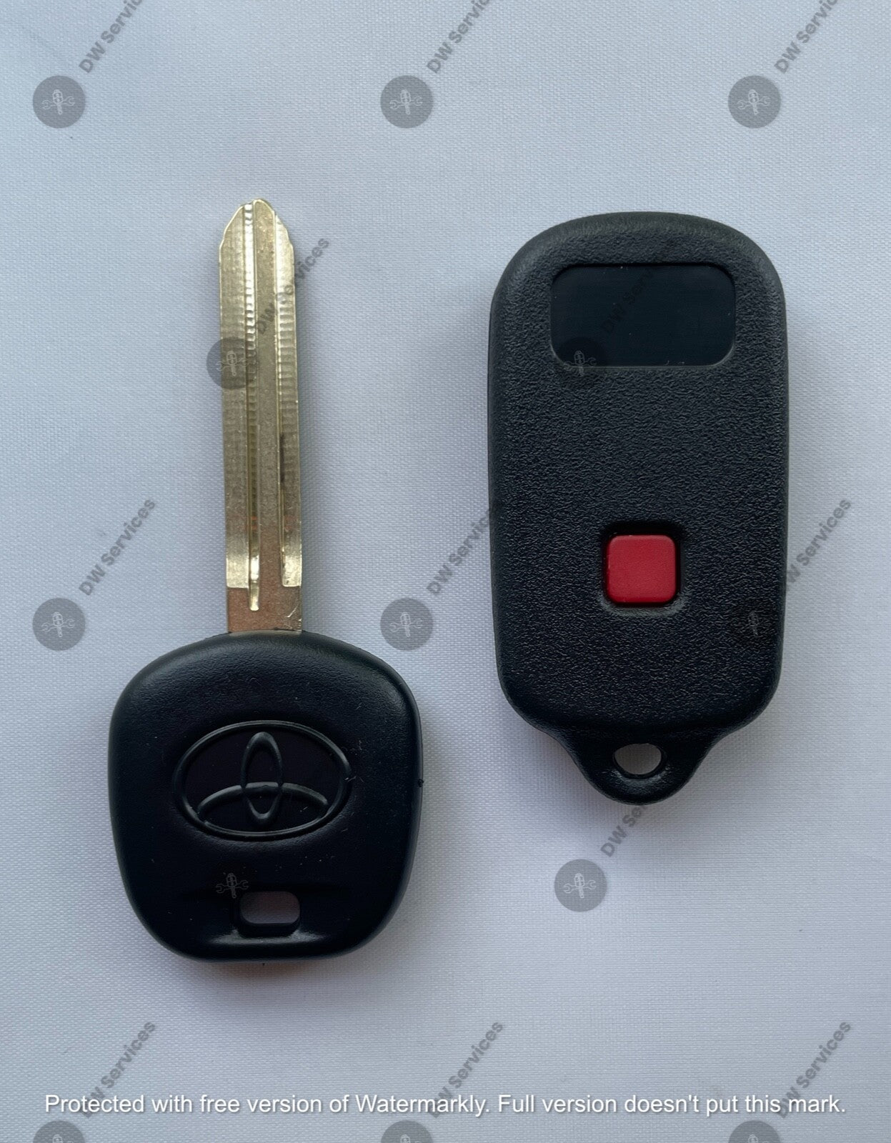 NEW! Toyota keyless entry remote FOB HYQ12BBX & Transponder KEY DOT Sequoia 4RUN