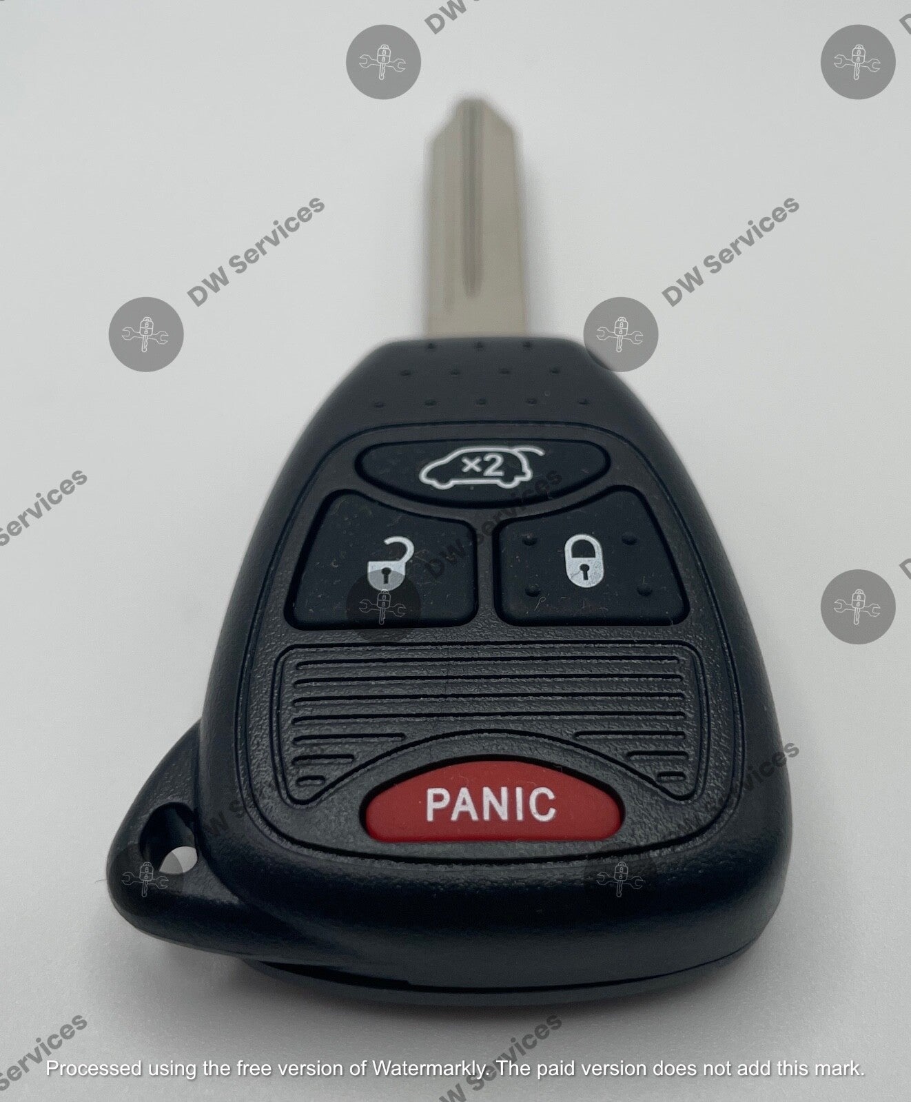 NEW! Chrysler 200 /300 /PT Cruiser/Aspen/Sebring remote head key FOB OHT692427AA