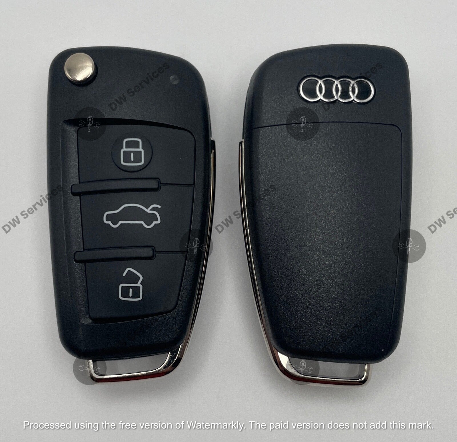 NEW! Audi keyless entry remote flip key fob IYZ 3314 / 4F0837220 N AG / 8E Chip