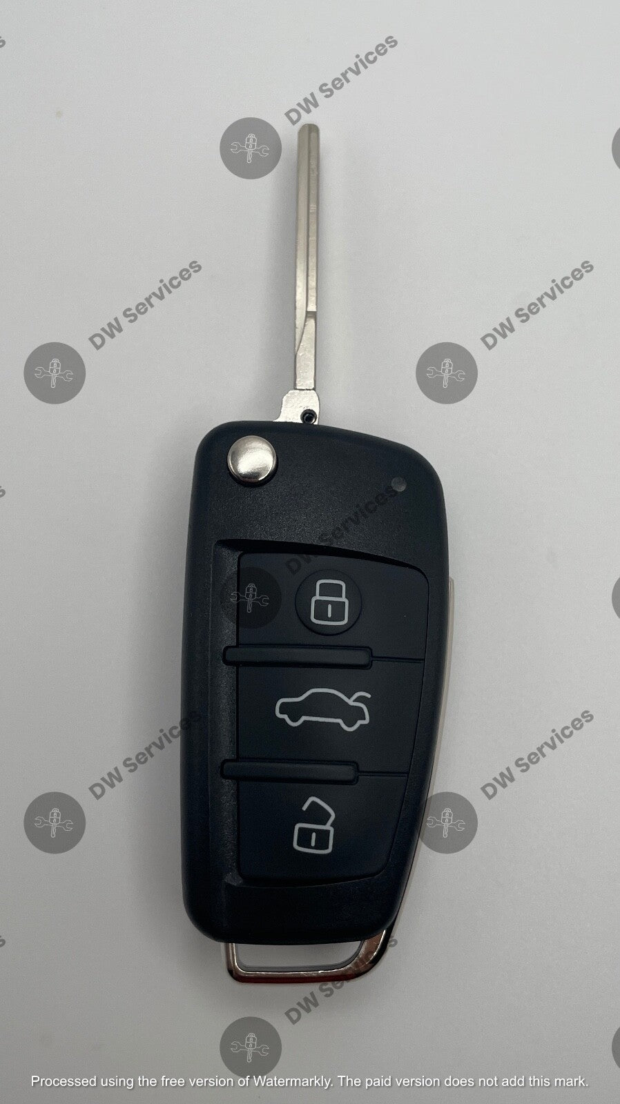 NEW! Audi keyless entry remote flip key fob IYZ 3314 / 4F0837220 N AG / 8E Chip