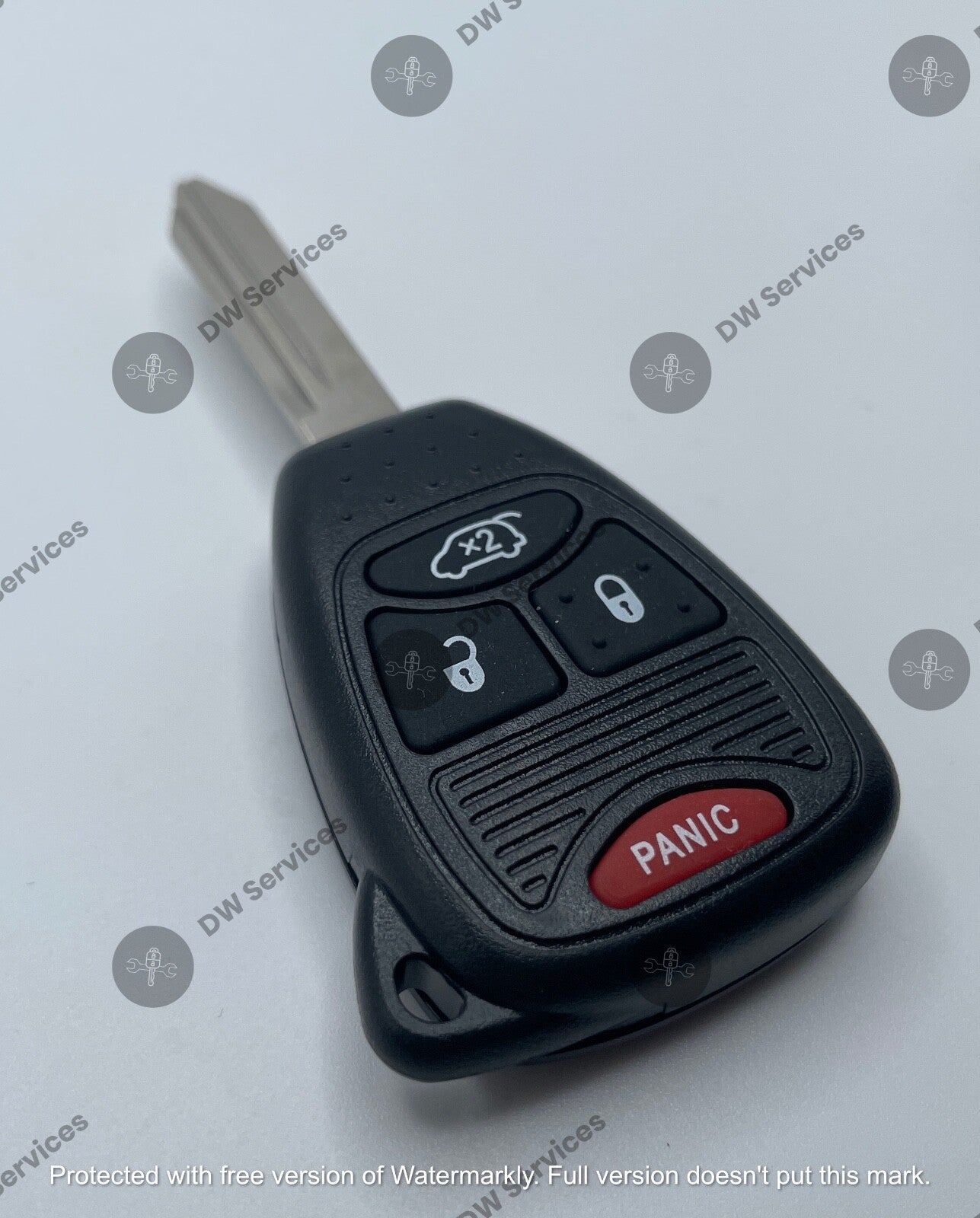 NEW! Jeep remote head key FOB OHT692713AA OHT692427AA Liberty Commander Cherokee