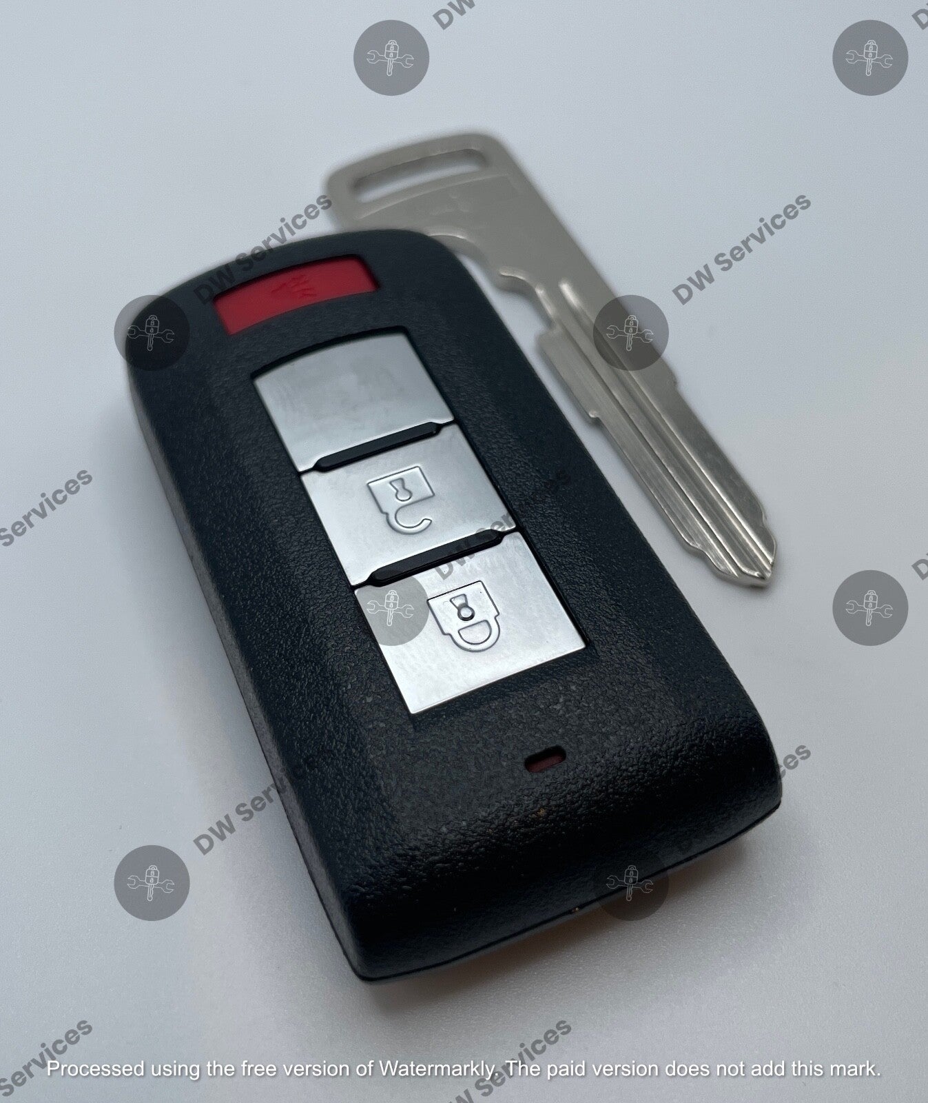 NEW! Mitsubishi Mirage 13-20 keyless entry Proximity Smart Key OUC003M 8637B153