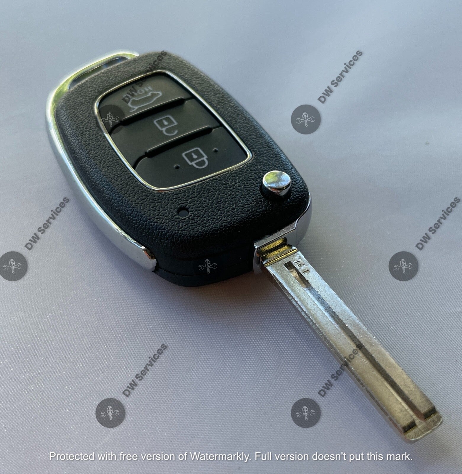 NEW! GENUINE Hyundai Sonata Flip key remote fob TQ8-RKE-4F25 (LF4BT) 95430-C1210