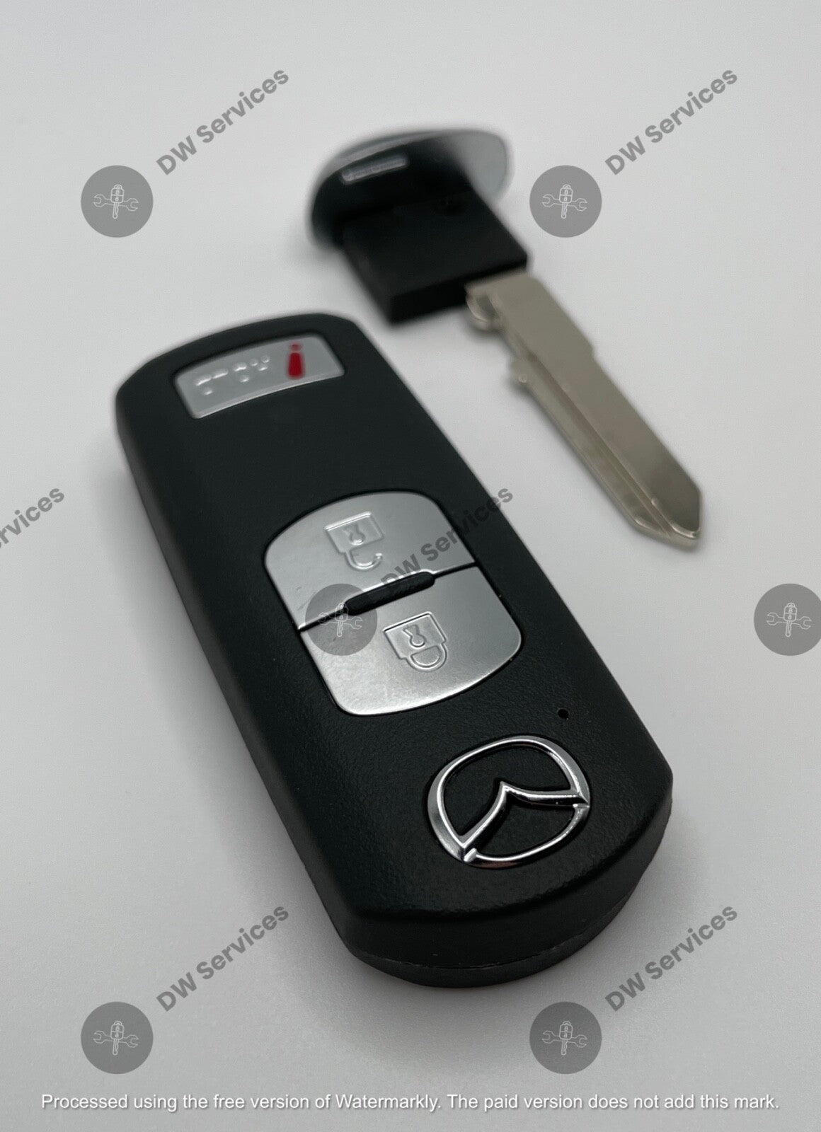 NEW! Mazda 3 / Speed PROXIMITY 3 button remote SMART key FOB WAZX1T763SKE11A03