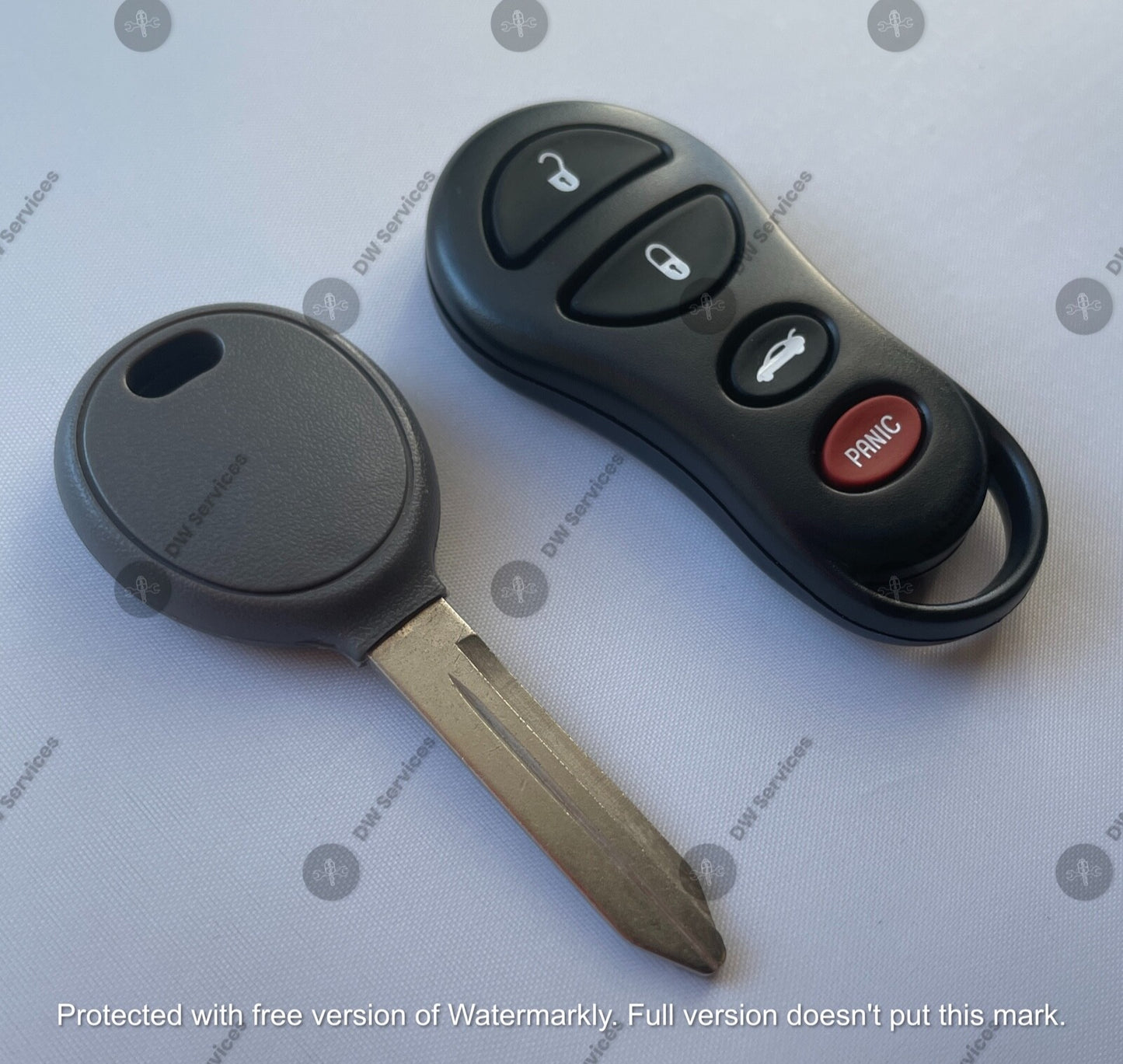 NEW! Dodge keyless entry remote FOB GQ43VT17T & Transponder KEY 4D64 Chip JEEP
