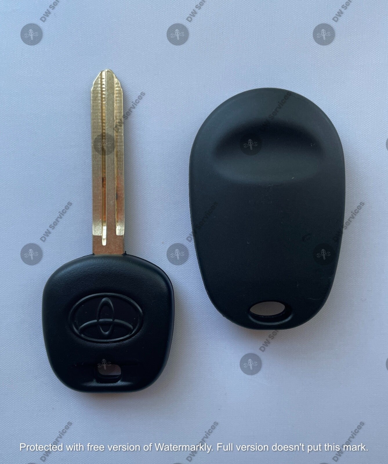 NEW! Toyota keyless entry remote FOB GQ43VT20T & Transponder KEY 4D67 DOT Avalon