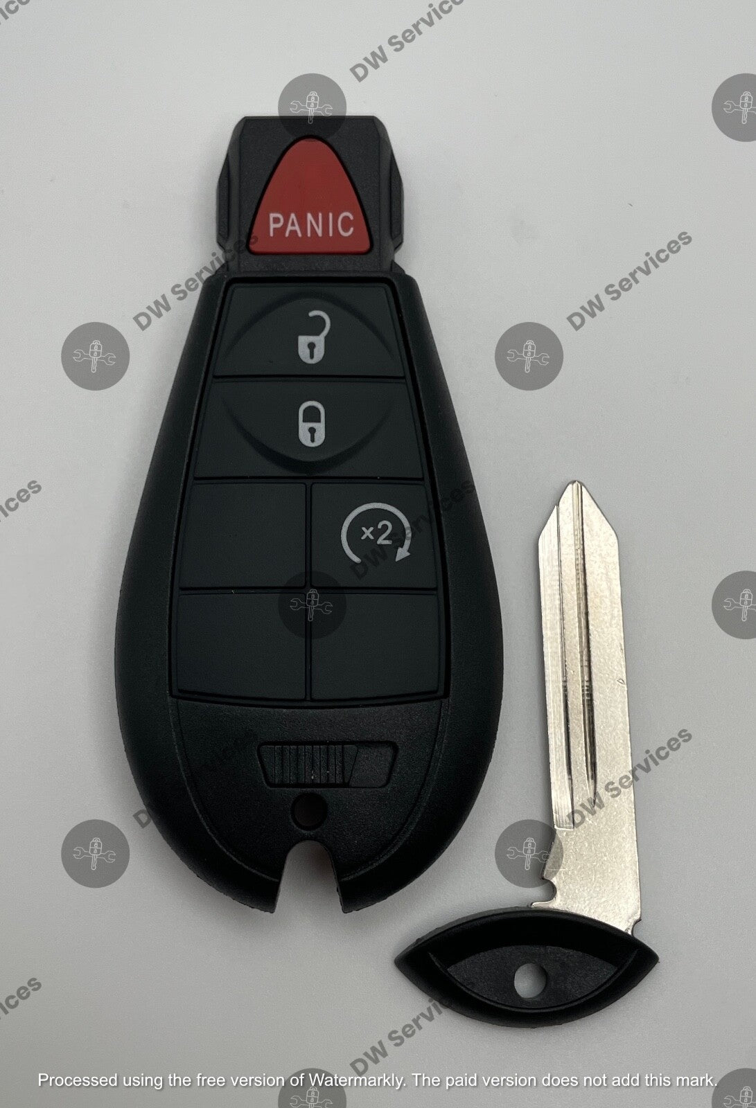 NEW! Chrysler Town & Country / 300 remote key fob FOBIK IYZ-C01C / M3N5WY783X