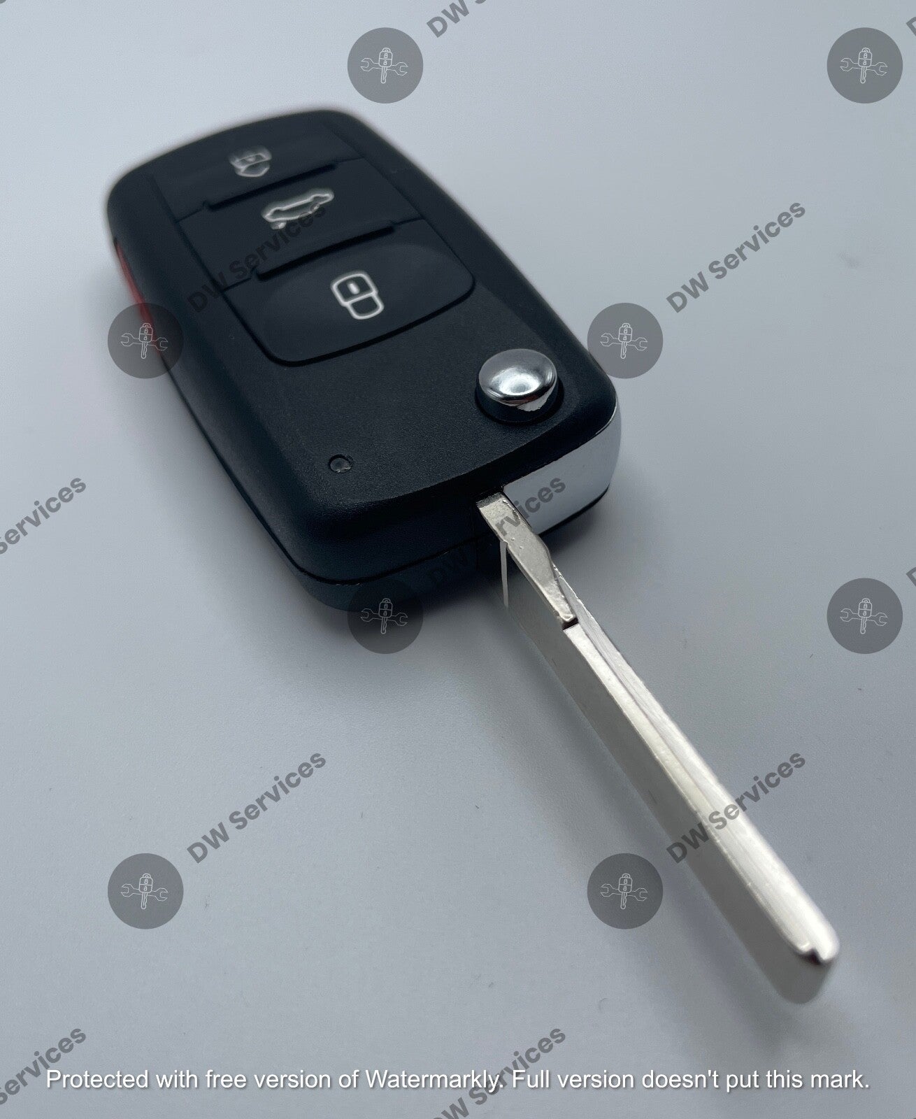 NEW! Volkswagen Tiguan/Jetta/Passat Smart Proximity Key FOB NBGFS93N 5K0837202BJ