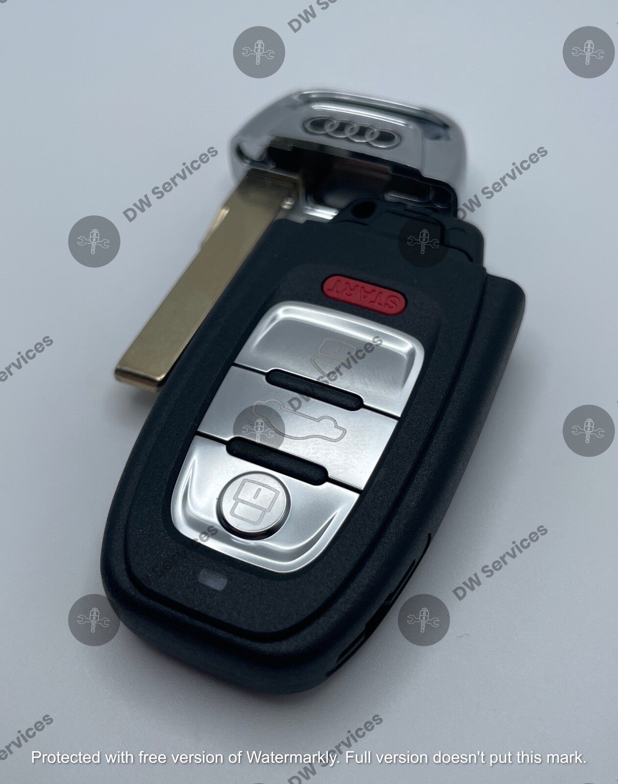 NEW! Audi 4-button remote SLOT key fob WITHOUT Comfort ACCESS IYZFBSB802