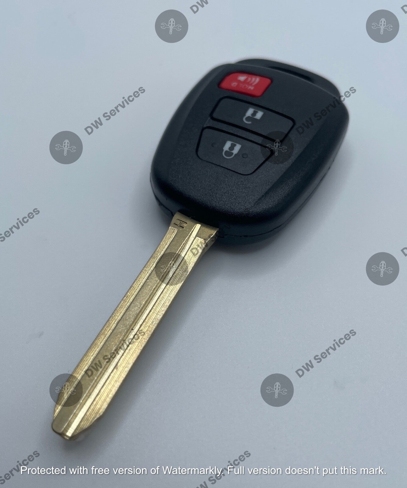 NEW! Toyota 3-button remote head key fob GQ4-52T  H-CHIP  Highlander RAV4 Tacoma