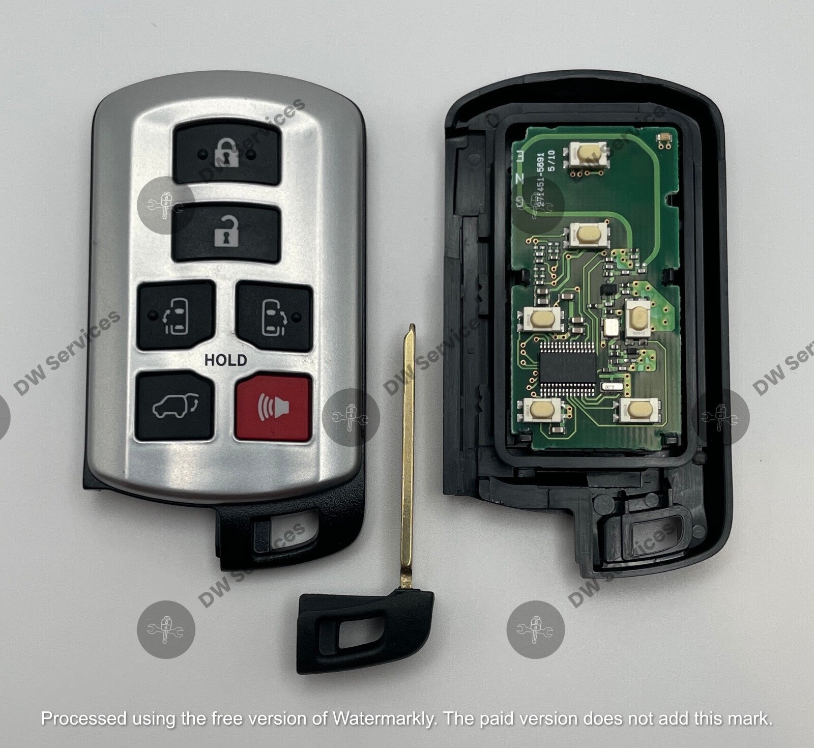 NEW! GENUINE OEM Toyota SIENNA 2011-2020 PROXIMITY remote SMART key HYQ14ADR GNE