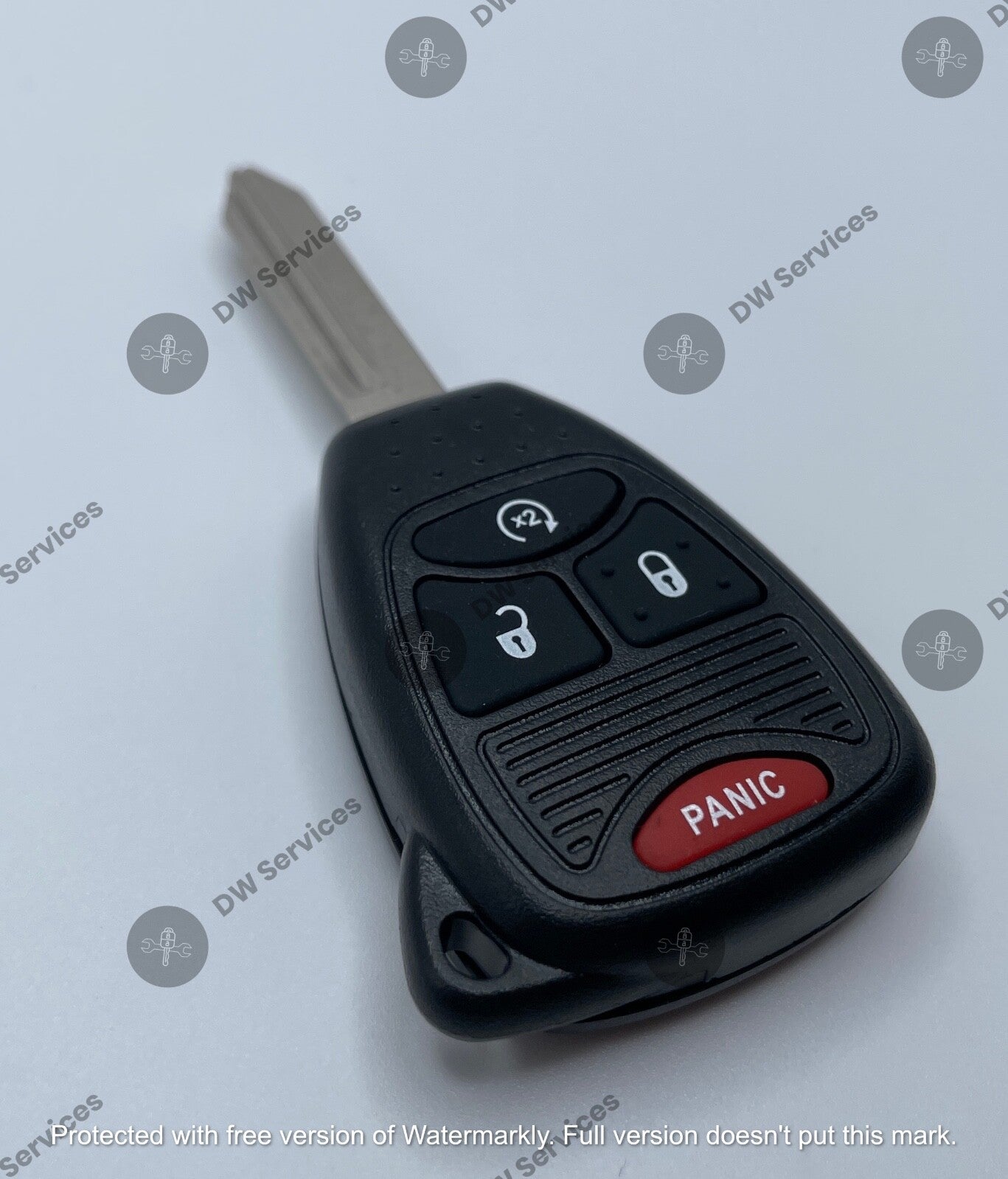 NEW! Jeep 4 button remote head key FOB OHT692713AA/2427 WRANGLER COMPASS PATRIOT