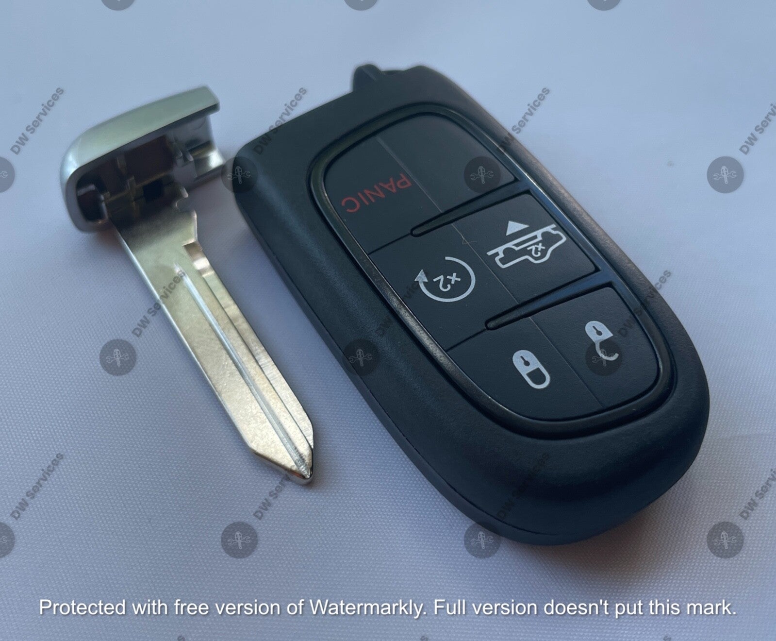 NEW GENUINE Dodge RAM SMART key PROXIMITY remote fob GQ4-54T 68159657 2013-2018