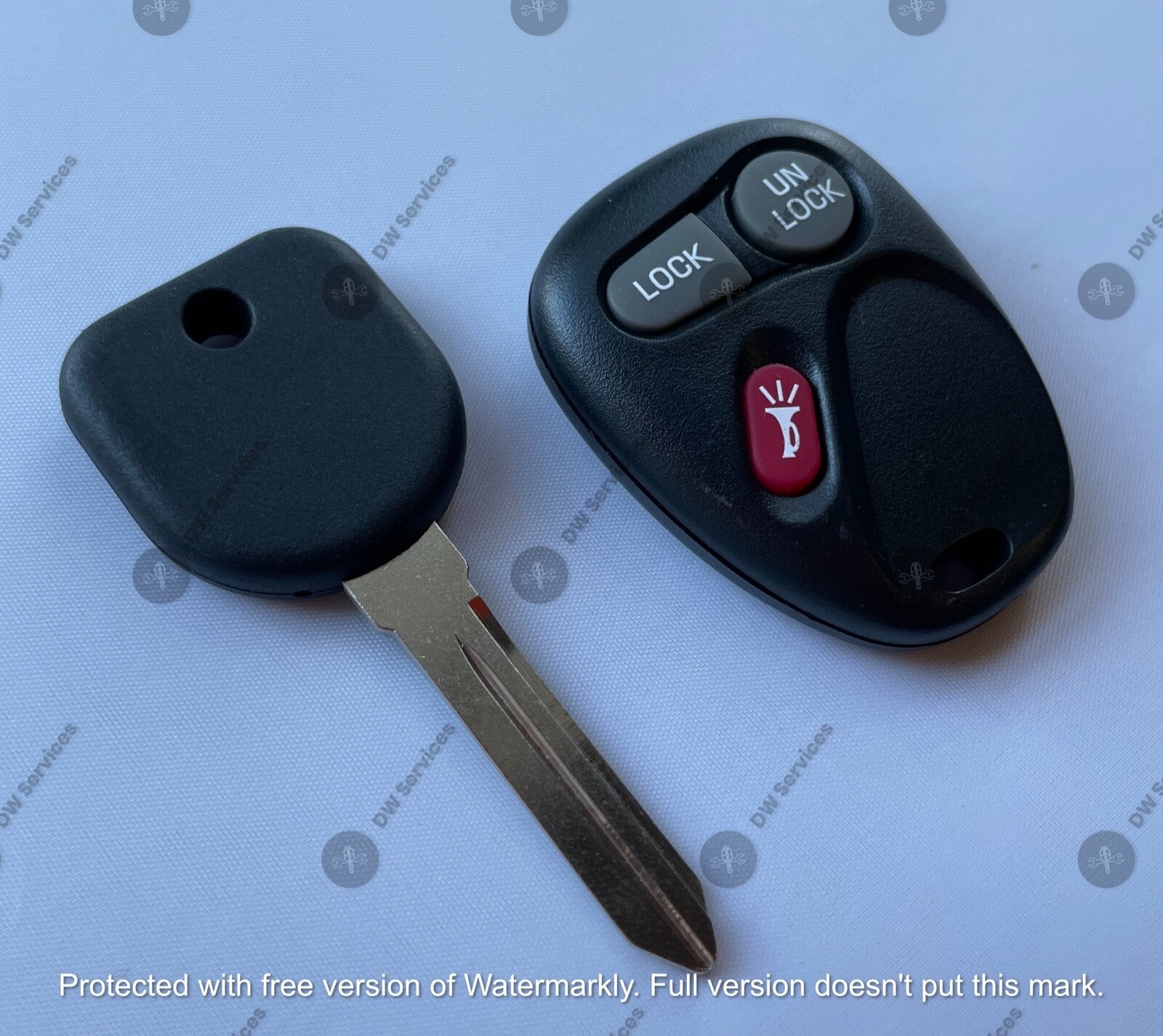 NEW! GM keyless entry remote FOB KOBUT1BT & NON Transponder KEY GMC Chevy Cadi