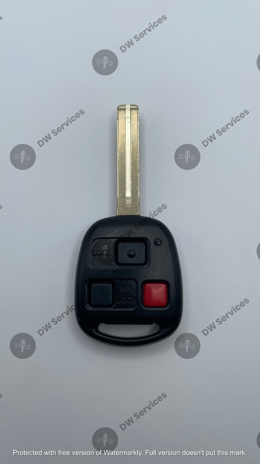 NEW! Lexus 3-button keyless entry remote head key fob HYQ1512V /4D68 GX470 LX470